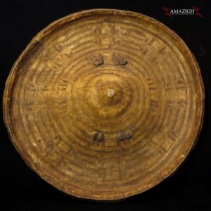 Antique Hide Somali Shield – Gãschãn – East Africa