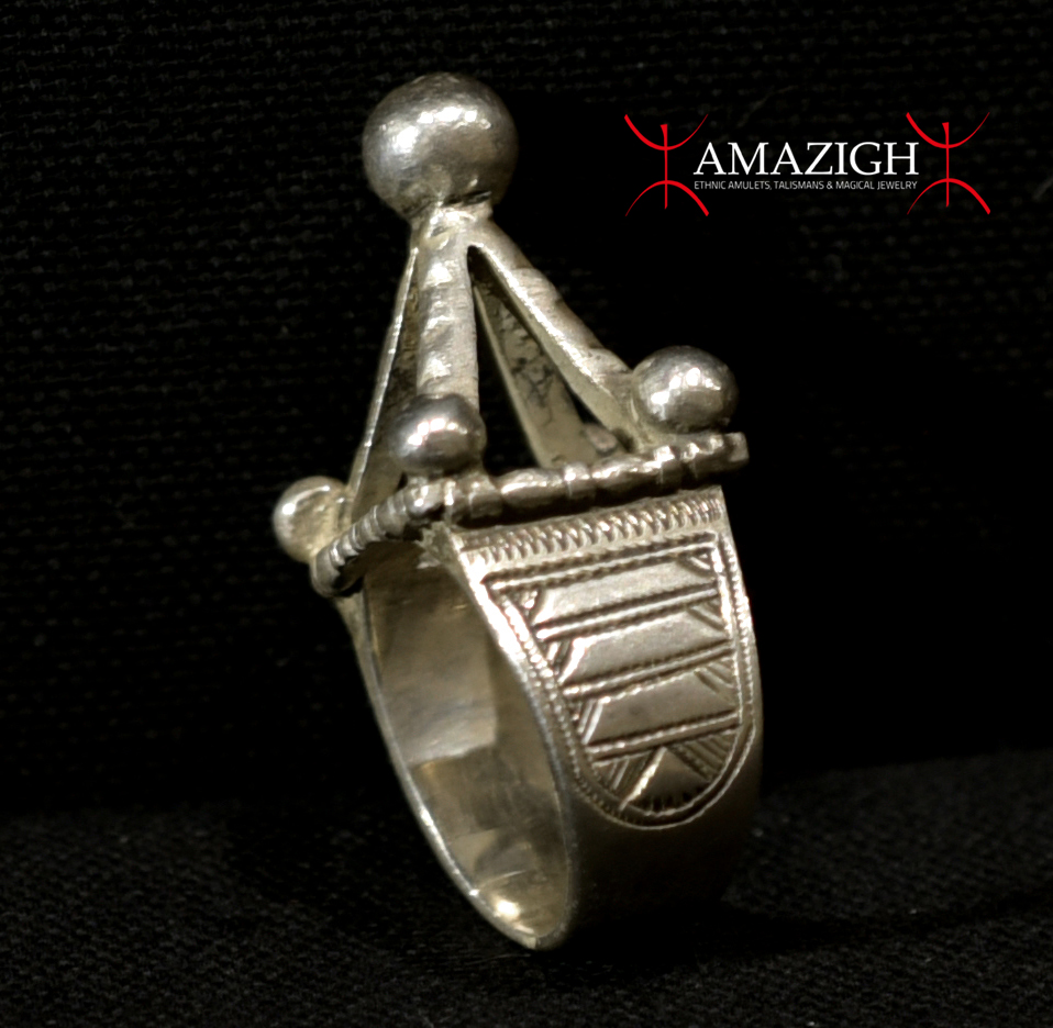 Old Tuareg Ring - Niger - Amazigh Ethnic Jewelry