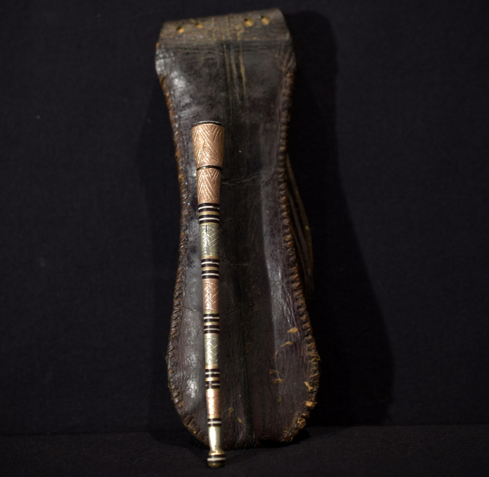 Hover to zoom Have one to sell? Sell now Old Tuareg Leather Bag and Smoking Pipe – Mauritania