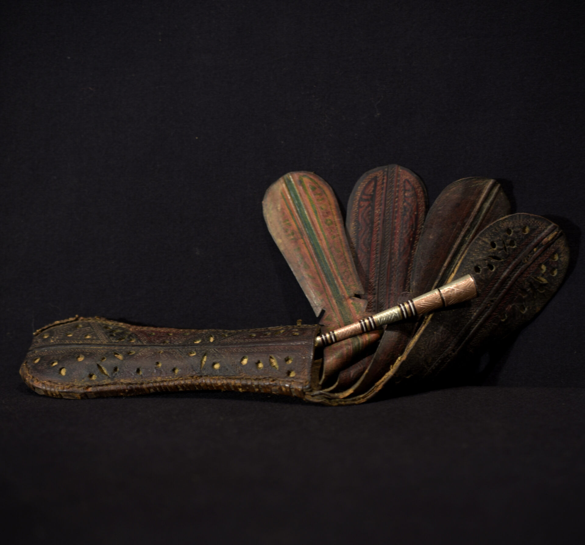 Hover to zoom Have one to sell? Sell now Old Tuareg Leather Bag and Smoking Pipe – Mauritania