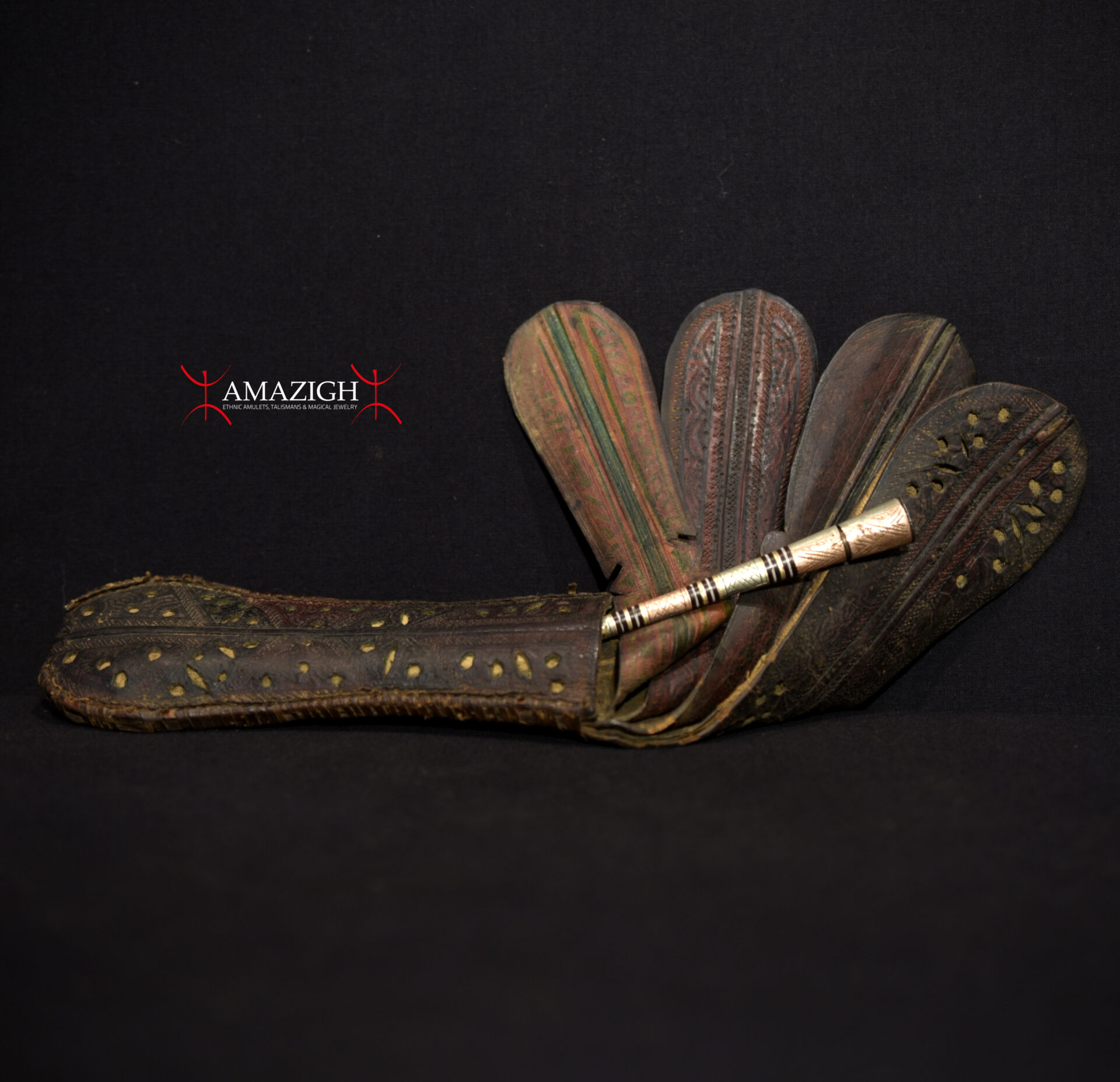Hover to zoom Have one to sell? Sell now Old Tuareg Leather Bag and Smoking Pipe – Mauritania