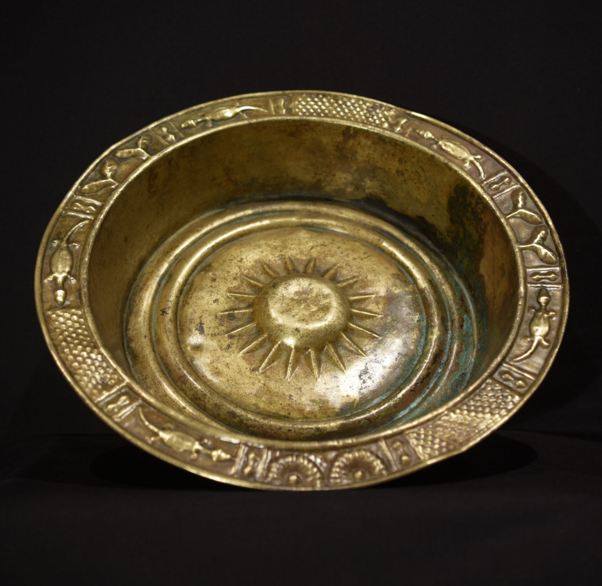 Old Ashanti Divination Basin – Ghana