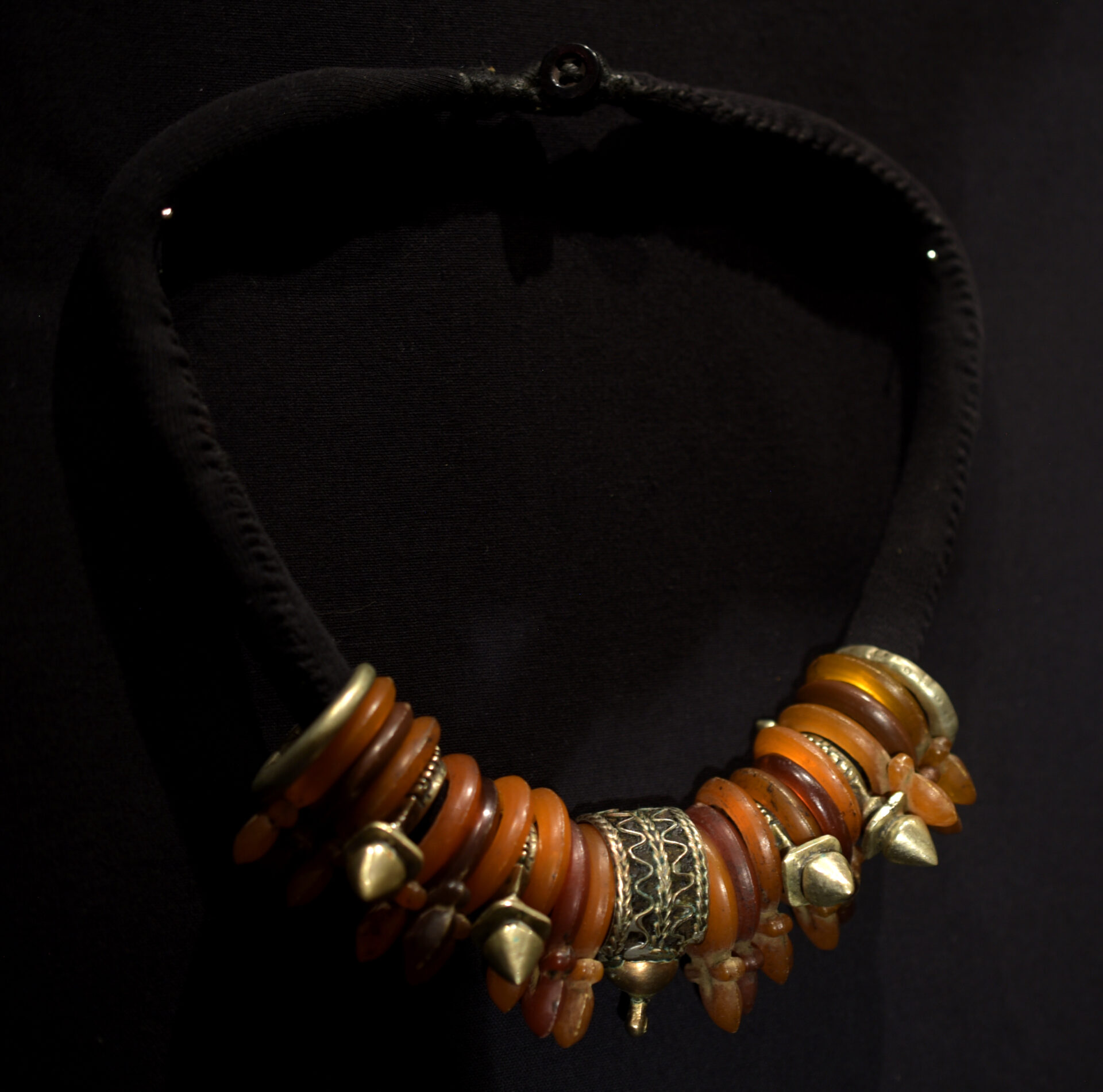 Fine Berber Necklace – ZINDER Crosses & KHOURB Ring – Pre Sahara Region, Morocco