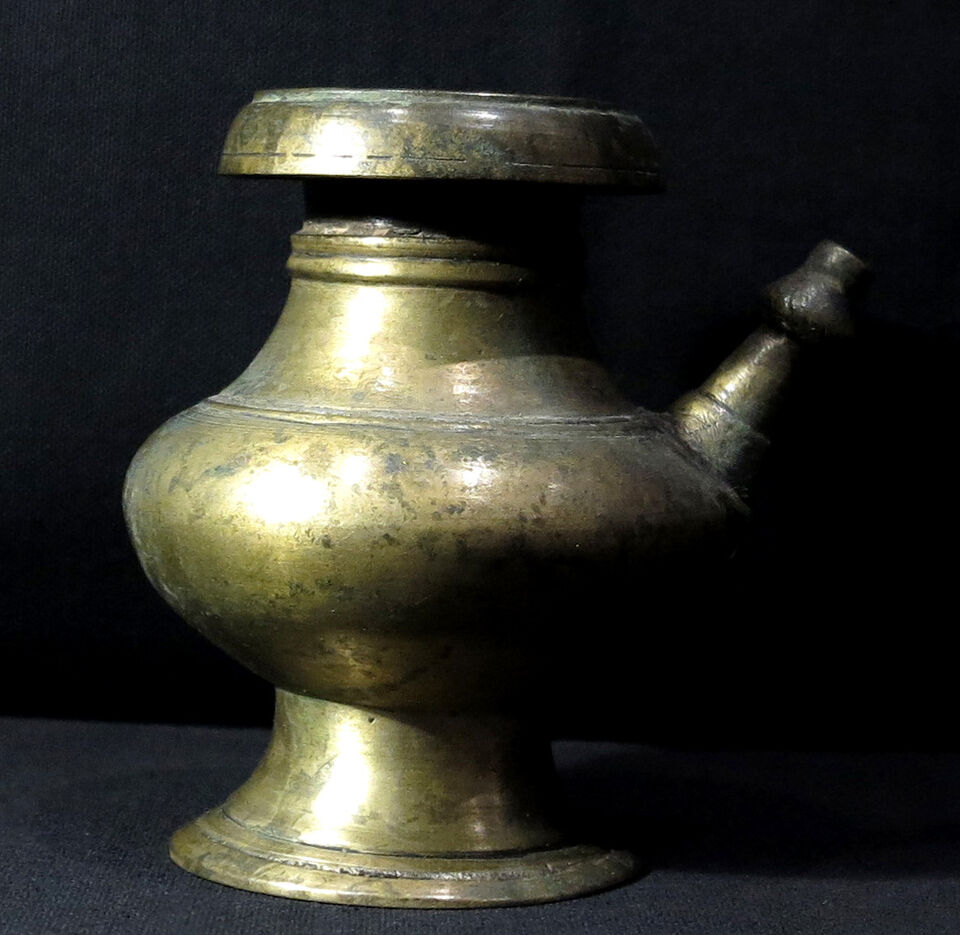 Old Ritual Water Vassel – KARUWA – XIX century – Nepal