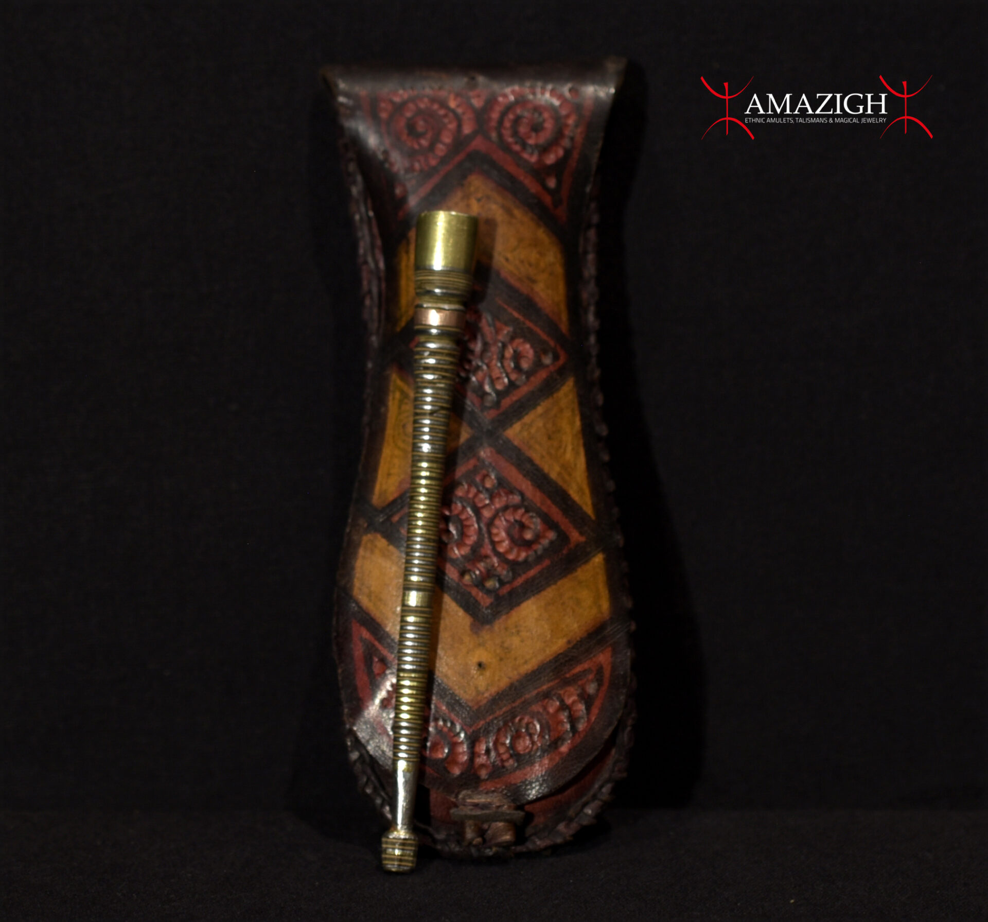 Tuareg Leather Bag and Smoking Pipe – Mauritania