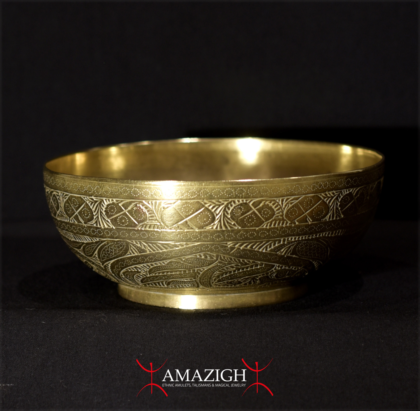 Antique Fine Chiselled Bowl – Islamic Metalwork – Yemen