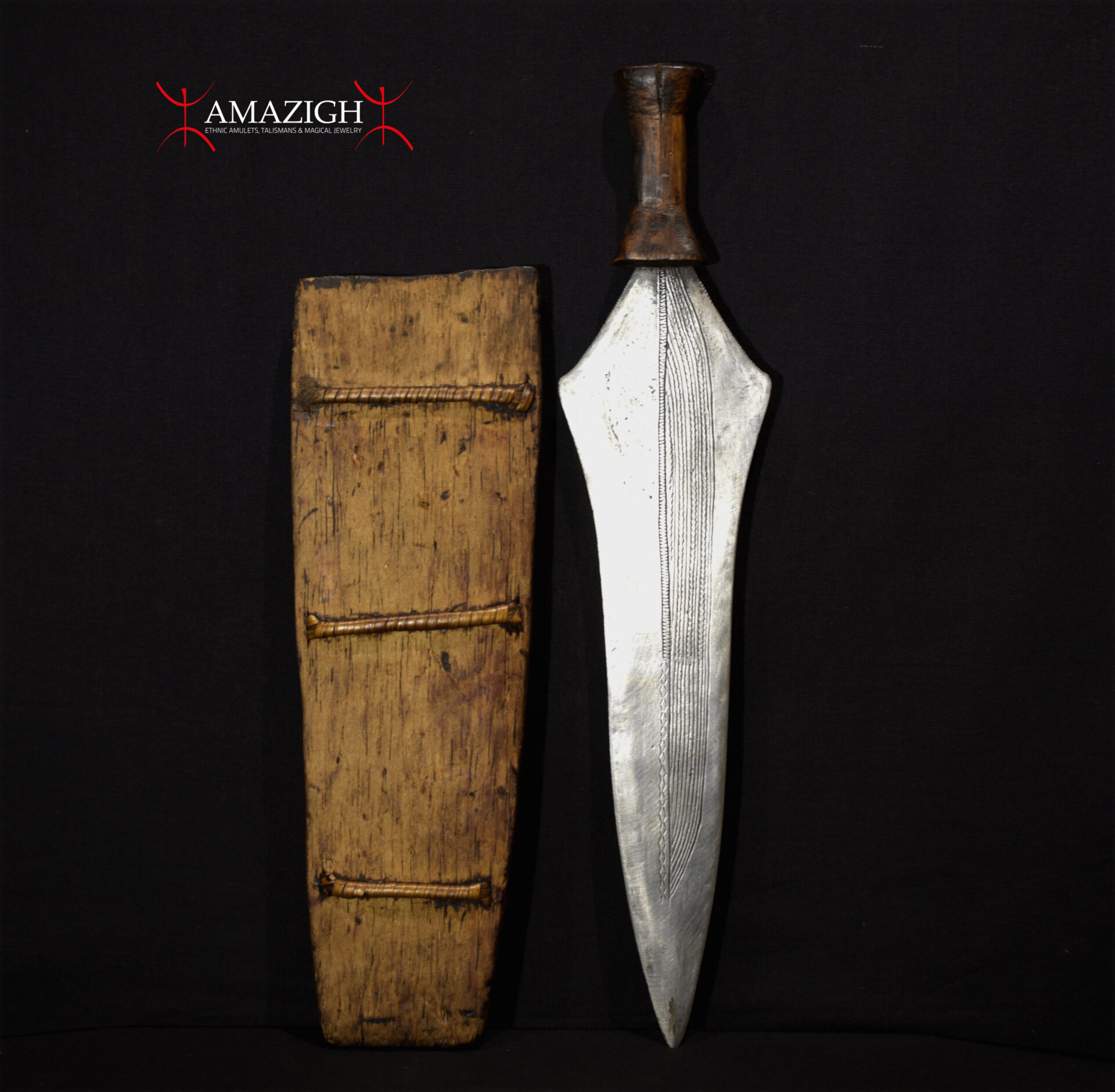 Old Kele Lokele Knife – DR Congo – Rare Complete Item