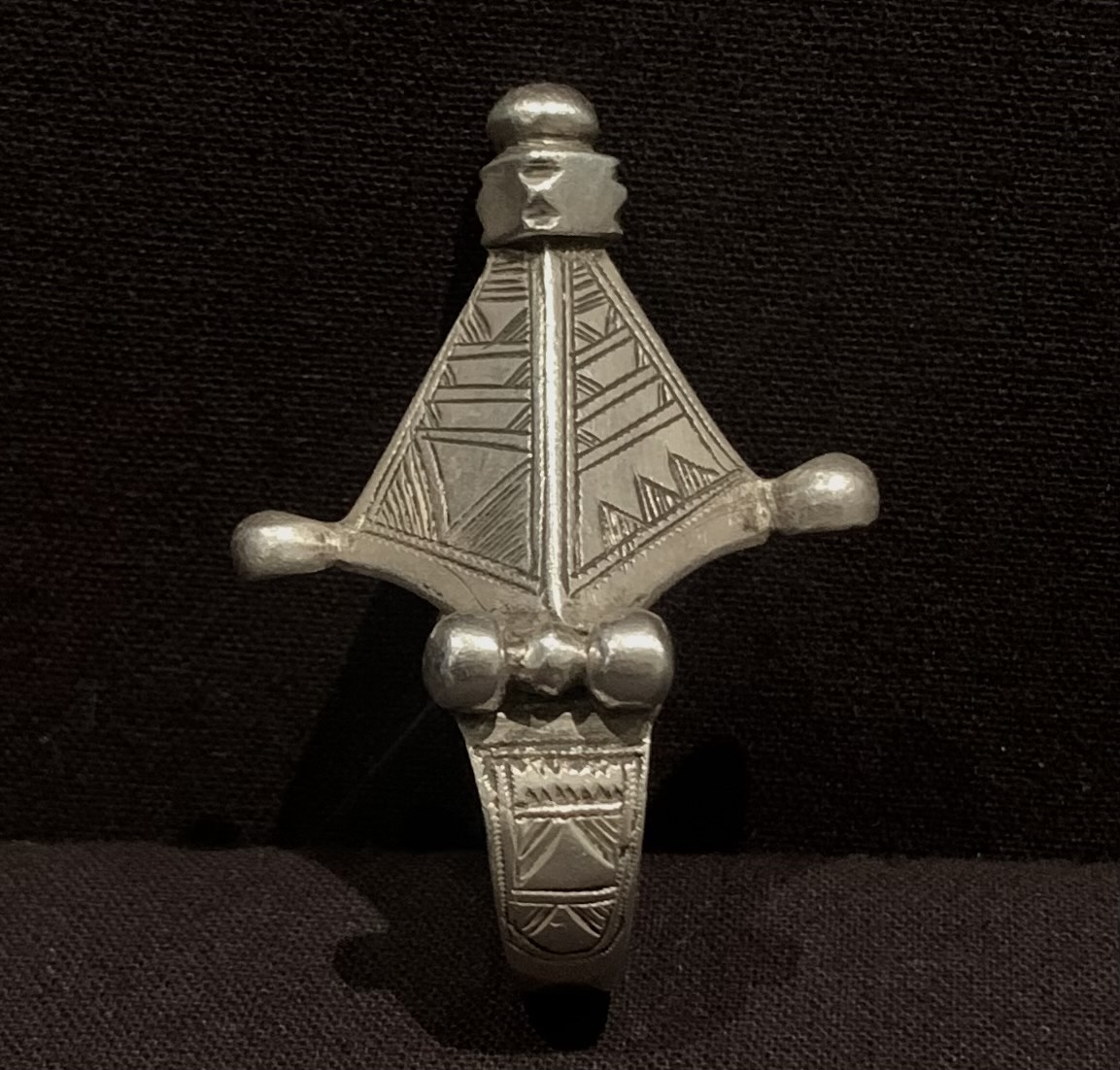 Old Tuareg Ring – Niger