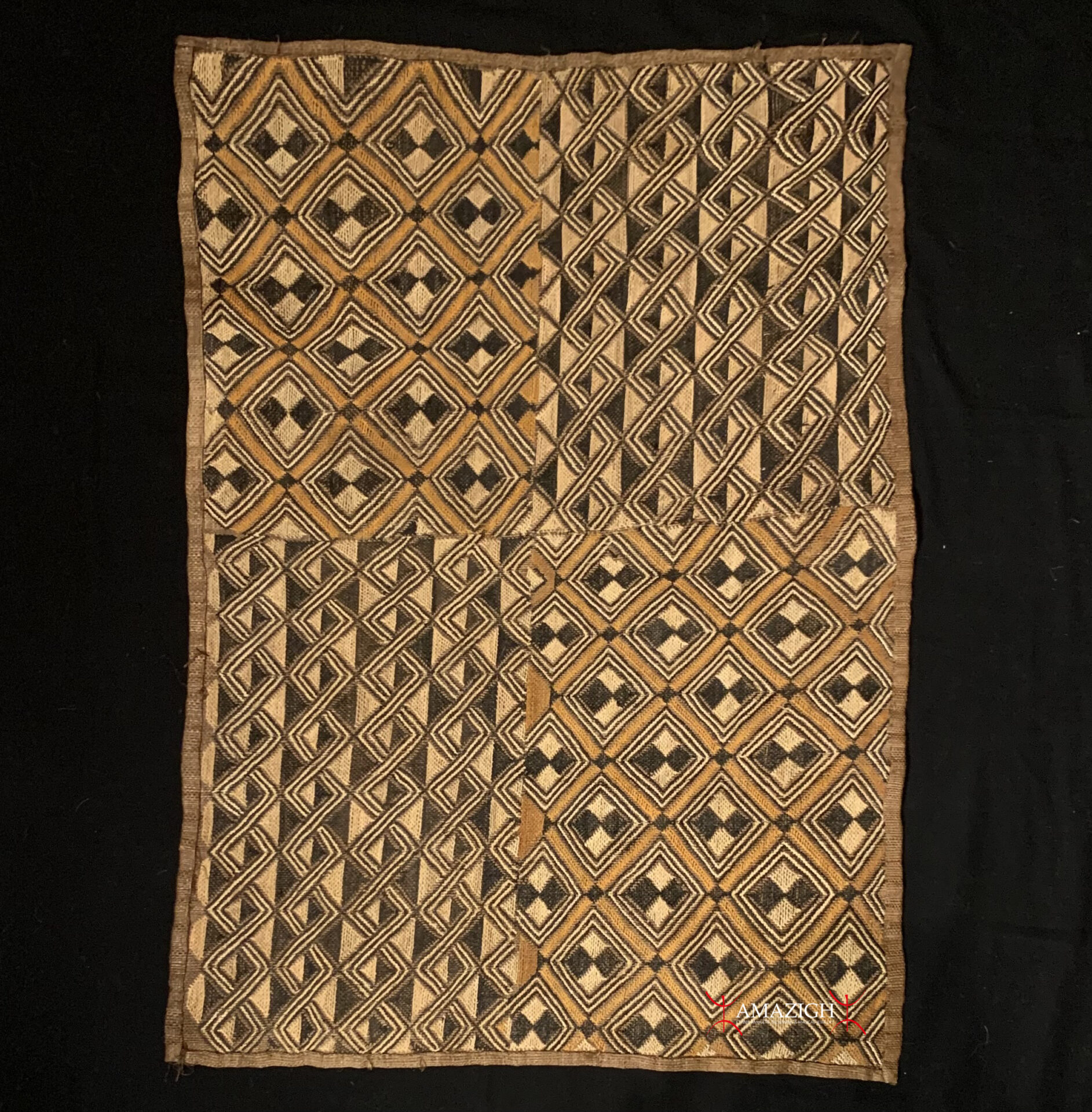 Old Fine Kuba Raffia – BUSHOONG – Kasai Velvet – DR Congo