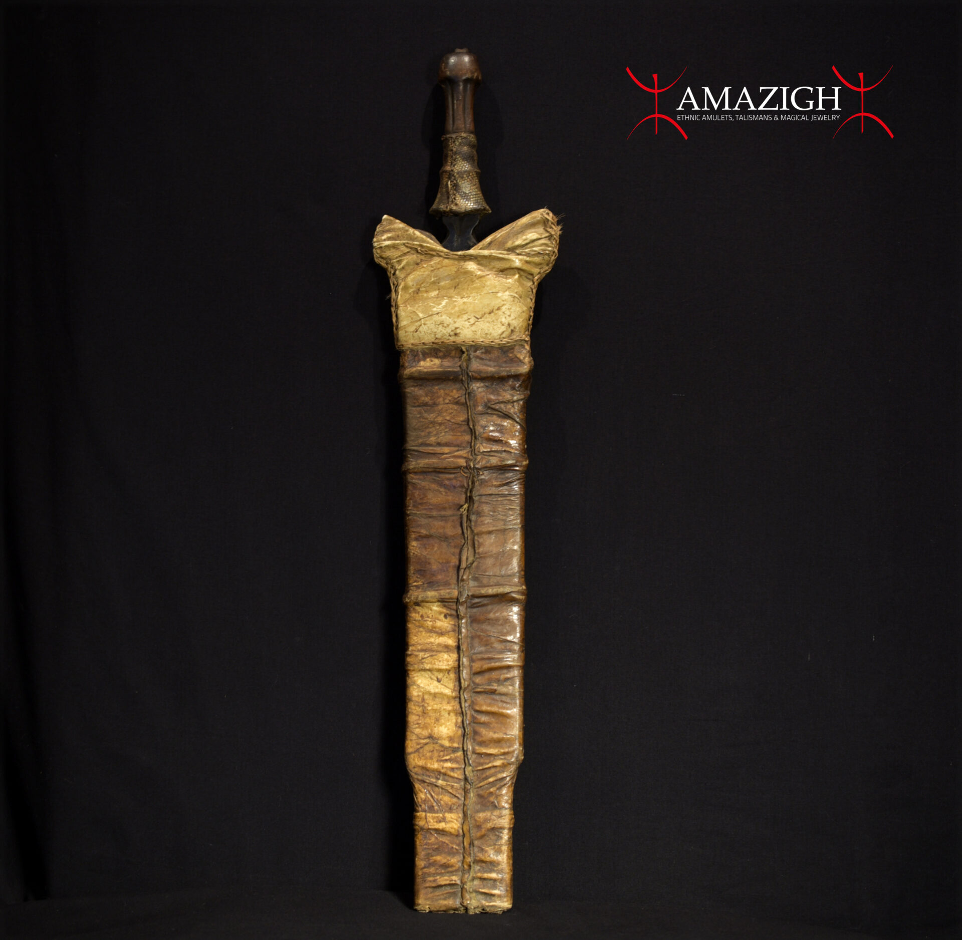 Old Large Salampasu Sword – DR Congo – Outstanding Item