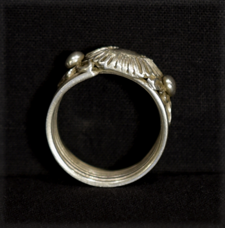 Old Fine Beautiful Akha Ring – North Thailand