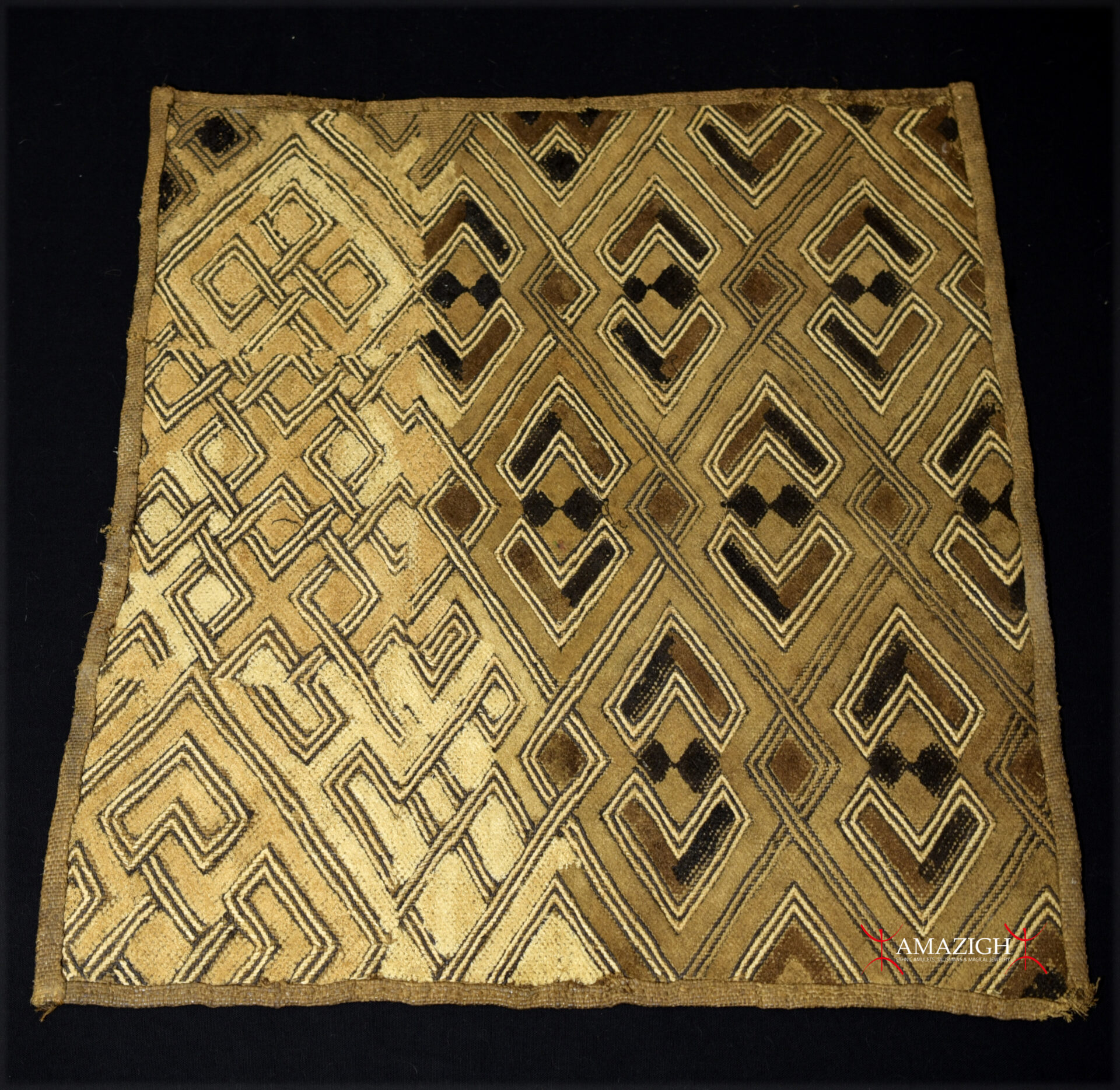 Old Fine Kuba Raffia – SHOOWA – Kasai Velvet – DR Congo
