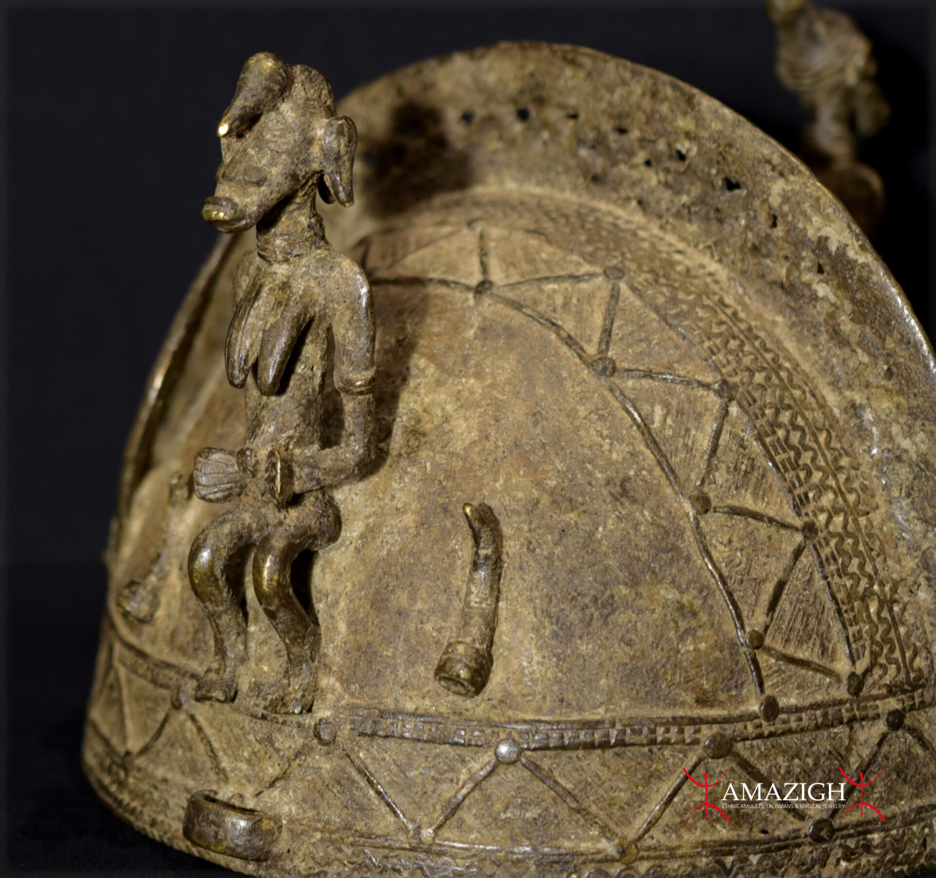 Beautiful Senufo Bronze Helmet Mask – NOO – Cote d’Ivoire / Ivory Coast
