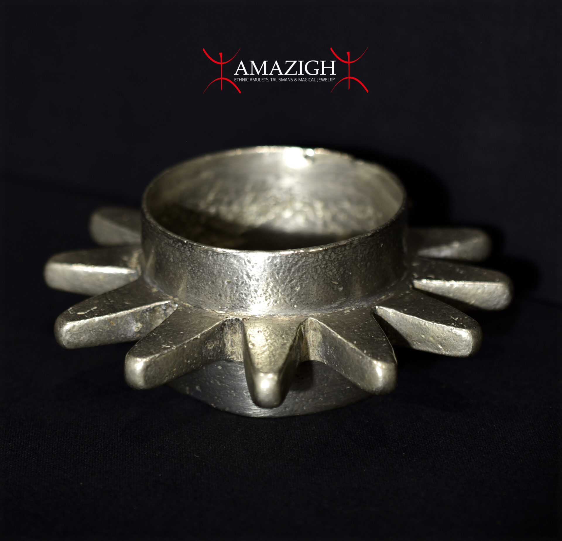 Old Berber Bracelet – ASBIA’ IQUORAIN – Ait Atta Tribe – Morocco