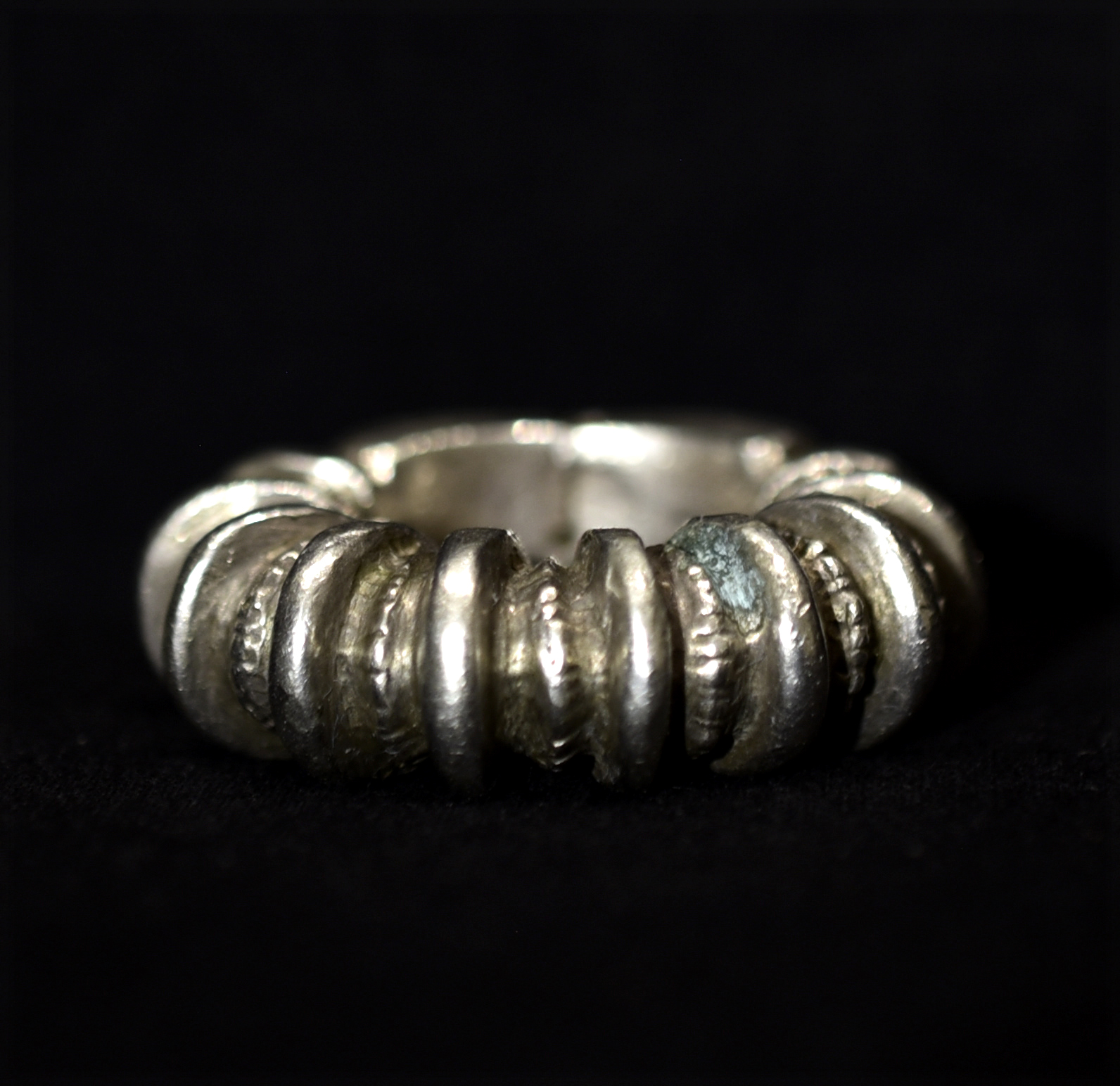 Old Large Tribally Used Silver Ring– Fulani Peul Fulbe – Cote d’Ivoire