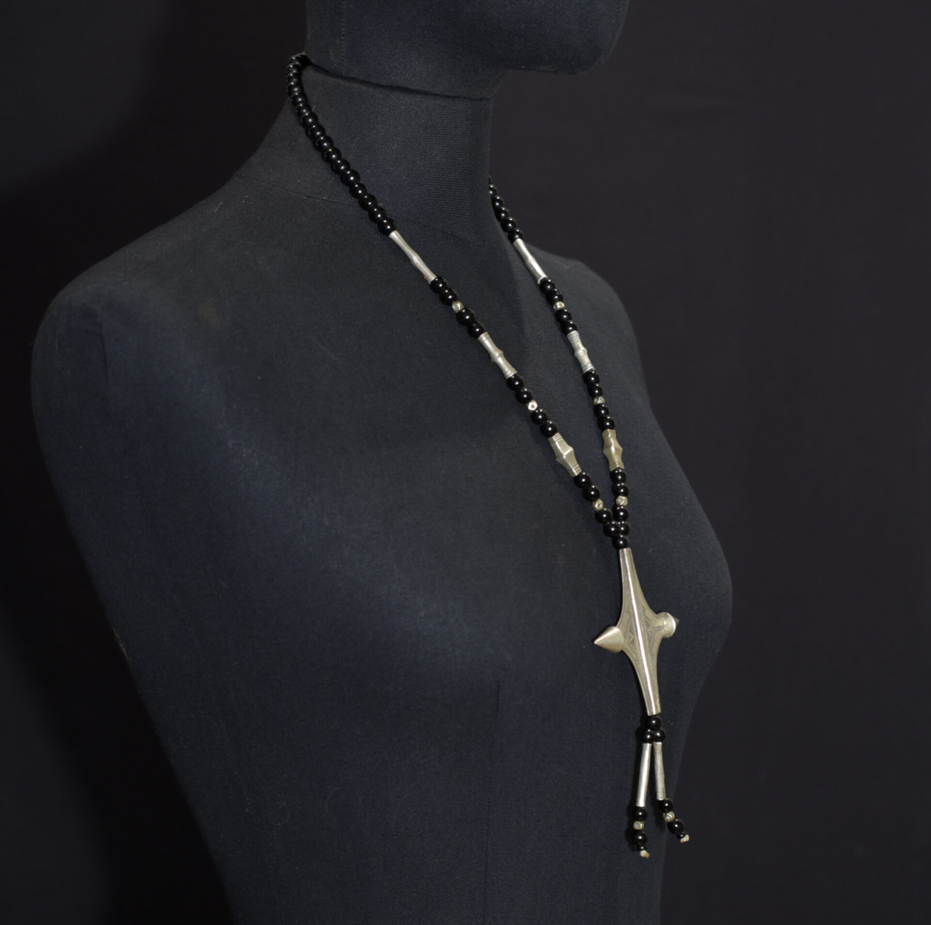 Old Tuareg Iwellemmeden Kel-Air Wedding Necklace – EGERU/ AGERU – Niger