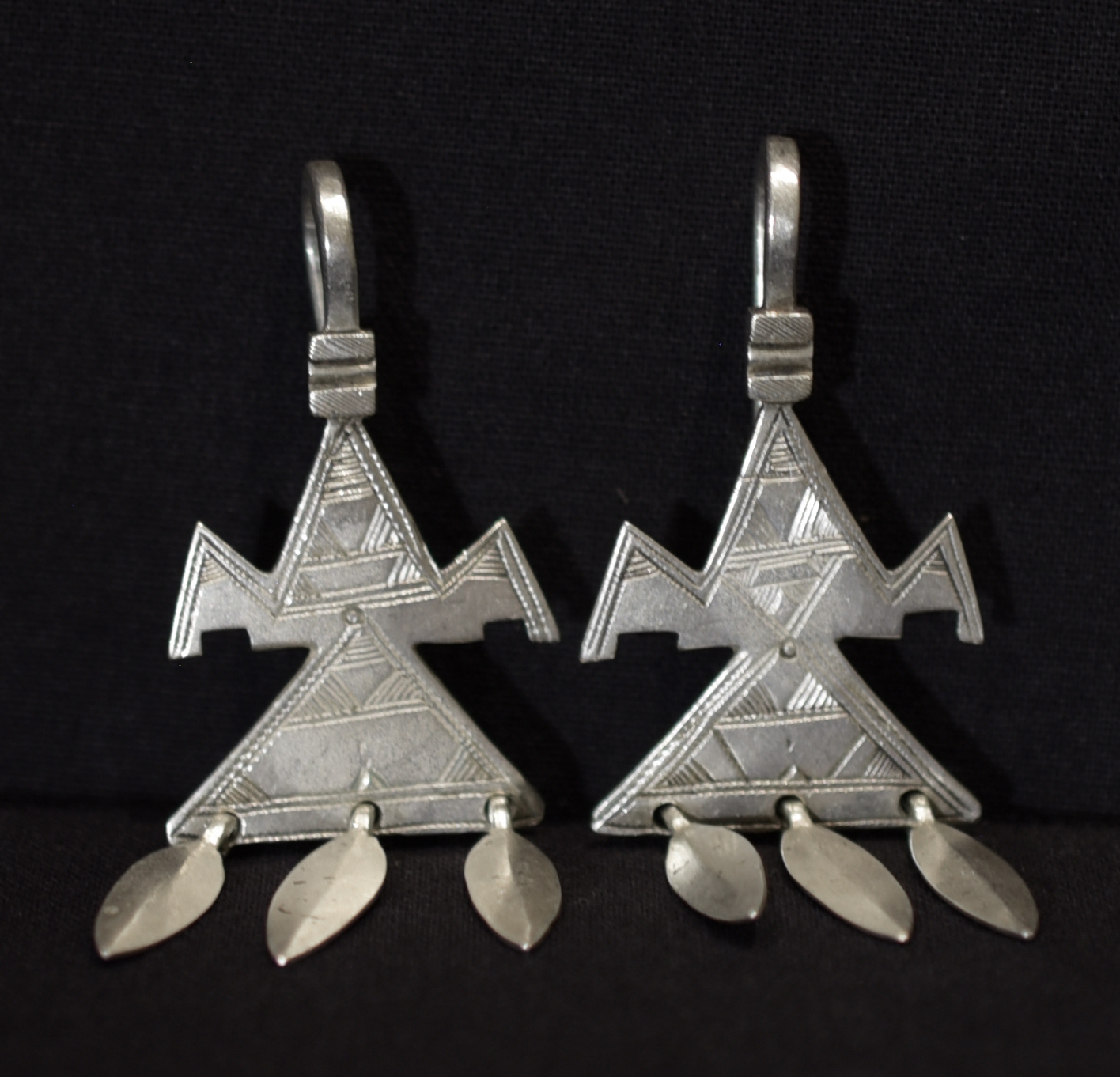 Old Tuareg Earrings – Tanit – Niger