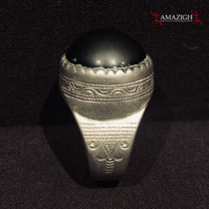 Old Beautiful Tuareg Ring – Black Onyx – Niger