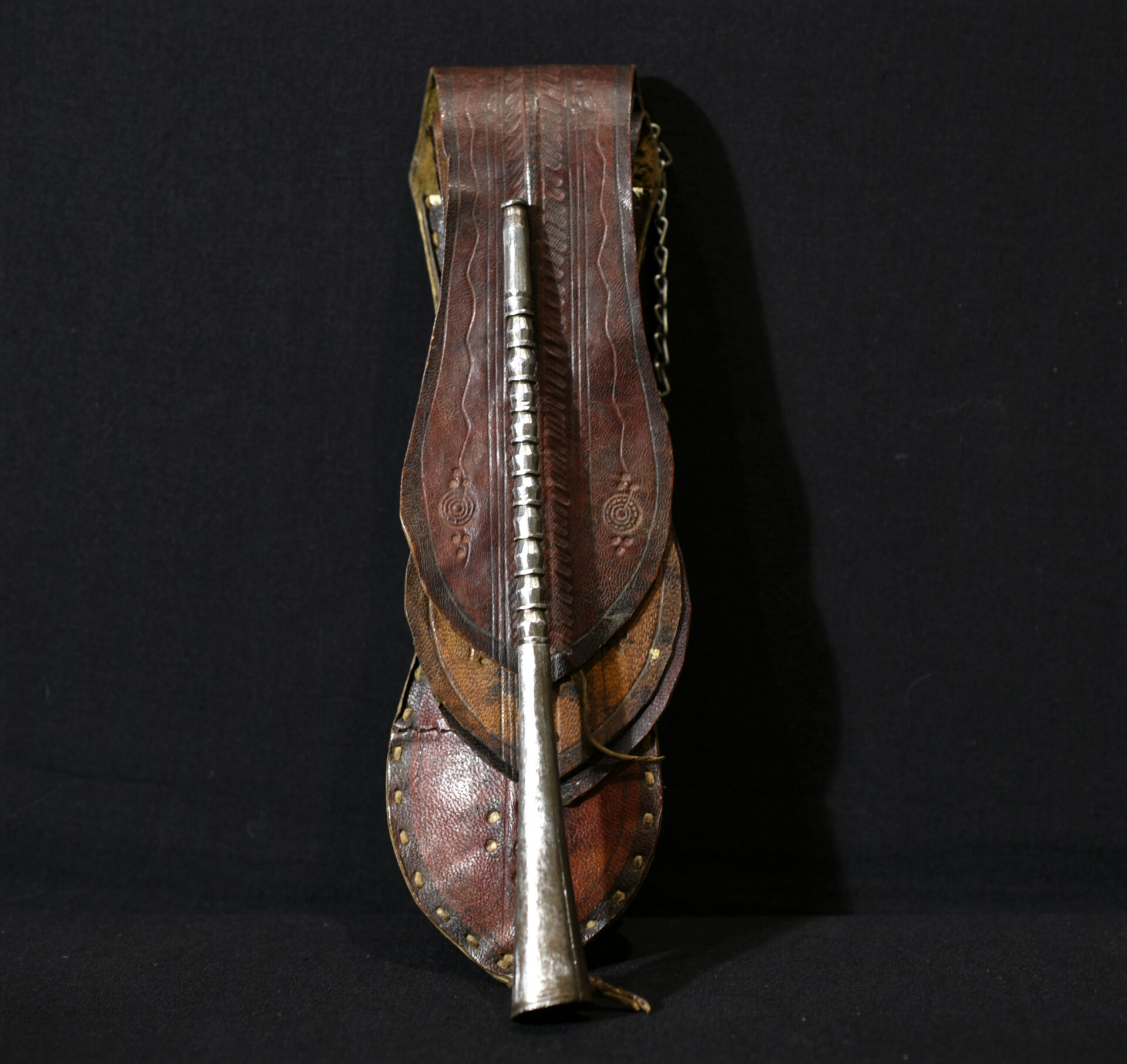 Old Tuareg Leather Bag and Smoking Pipe – Niger