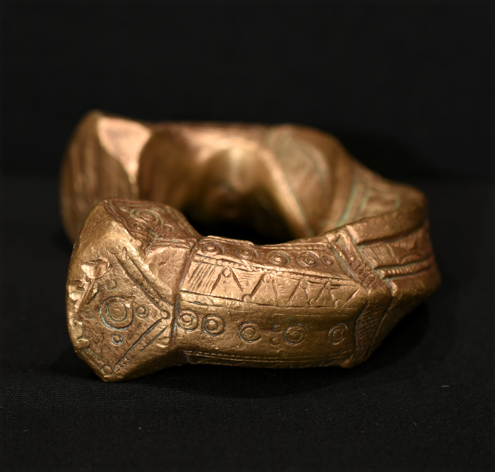 Antique Fine Djerma Manilla – African Currency – Niger