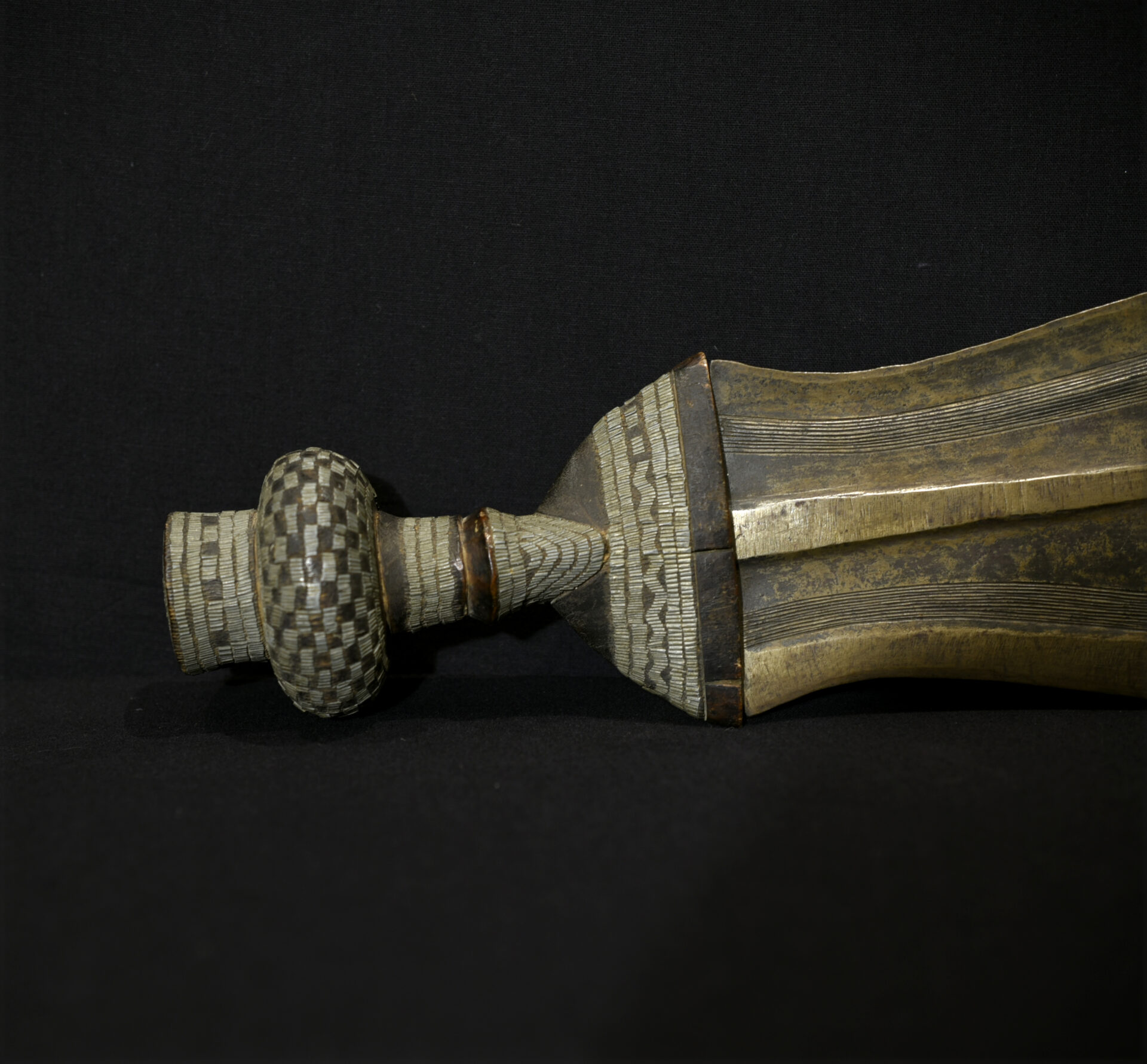 Antique African Knife – Ikul / Ikula – Kuba – DR Congo