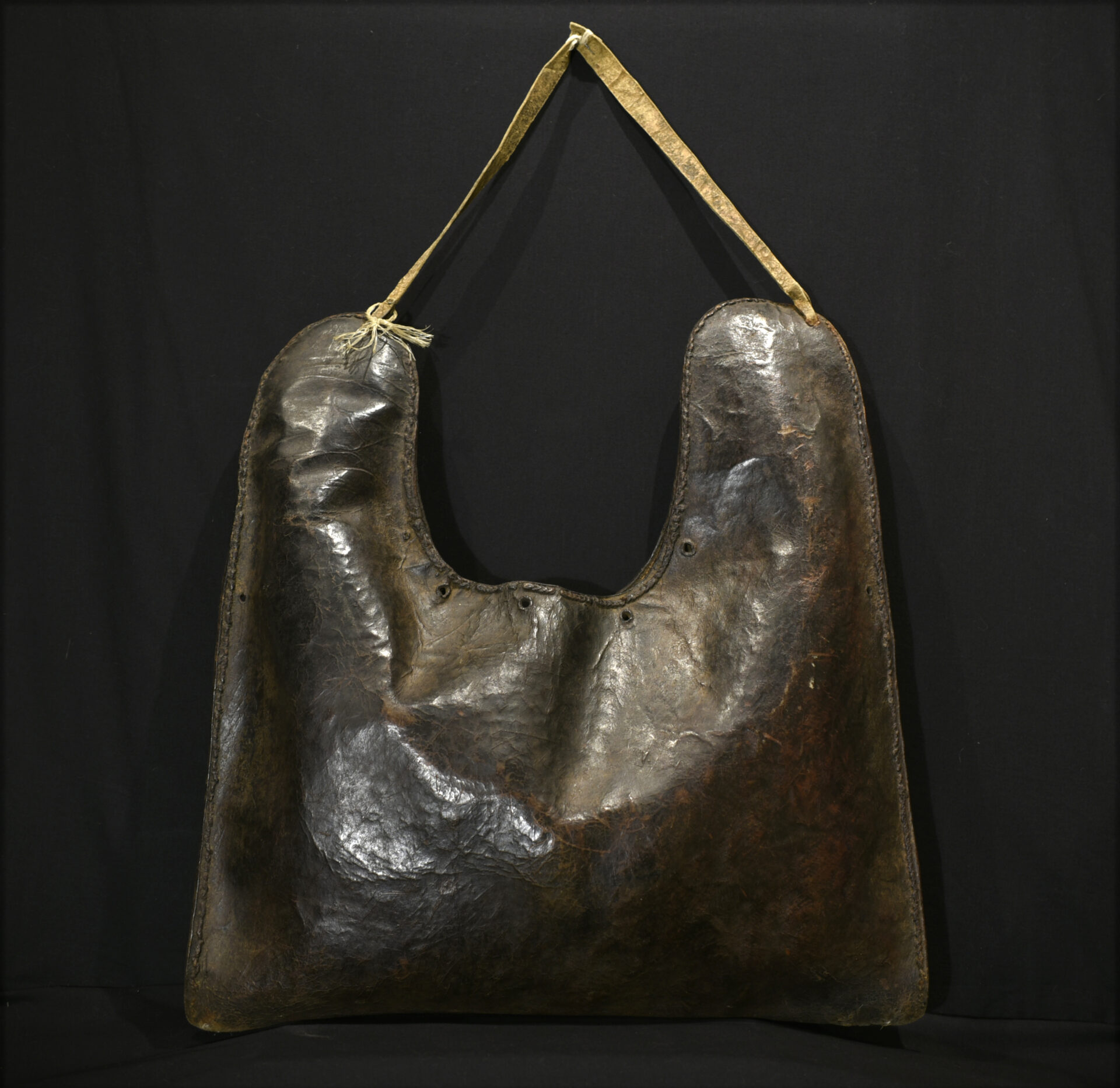 Old Large Tribally Used Water Bag – Thick Hippo Skin – Masai (Maasai) – Kenya