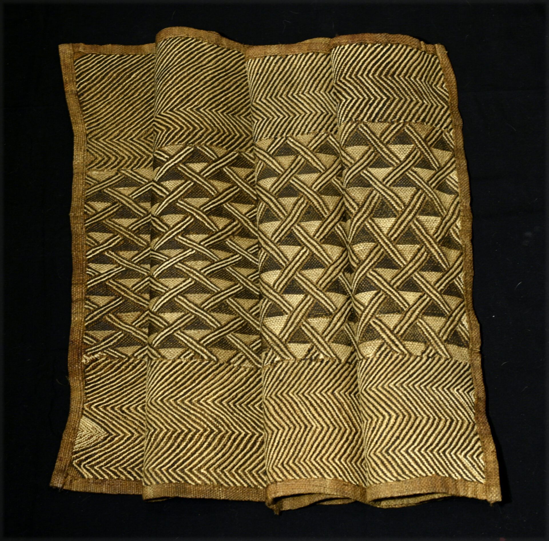 Old Fine Kuba Raffia – BUSHOONG – Kasai Velvet – DR Congo