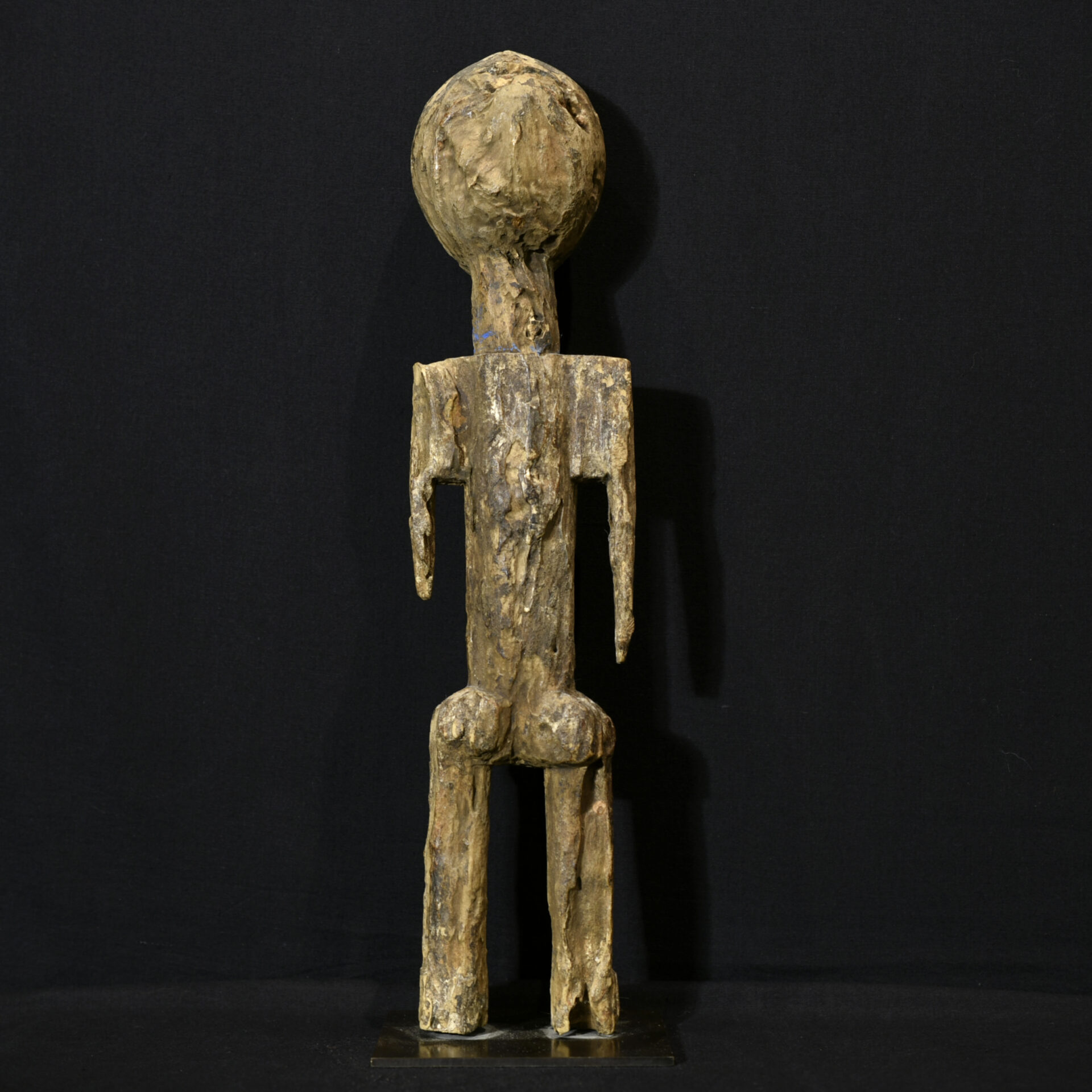 An Important And Very Ancient Altar Figure – AKLAMA – Ada – Ghana