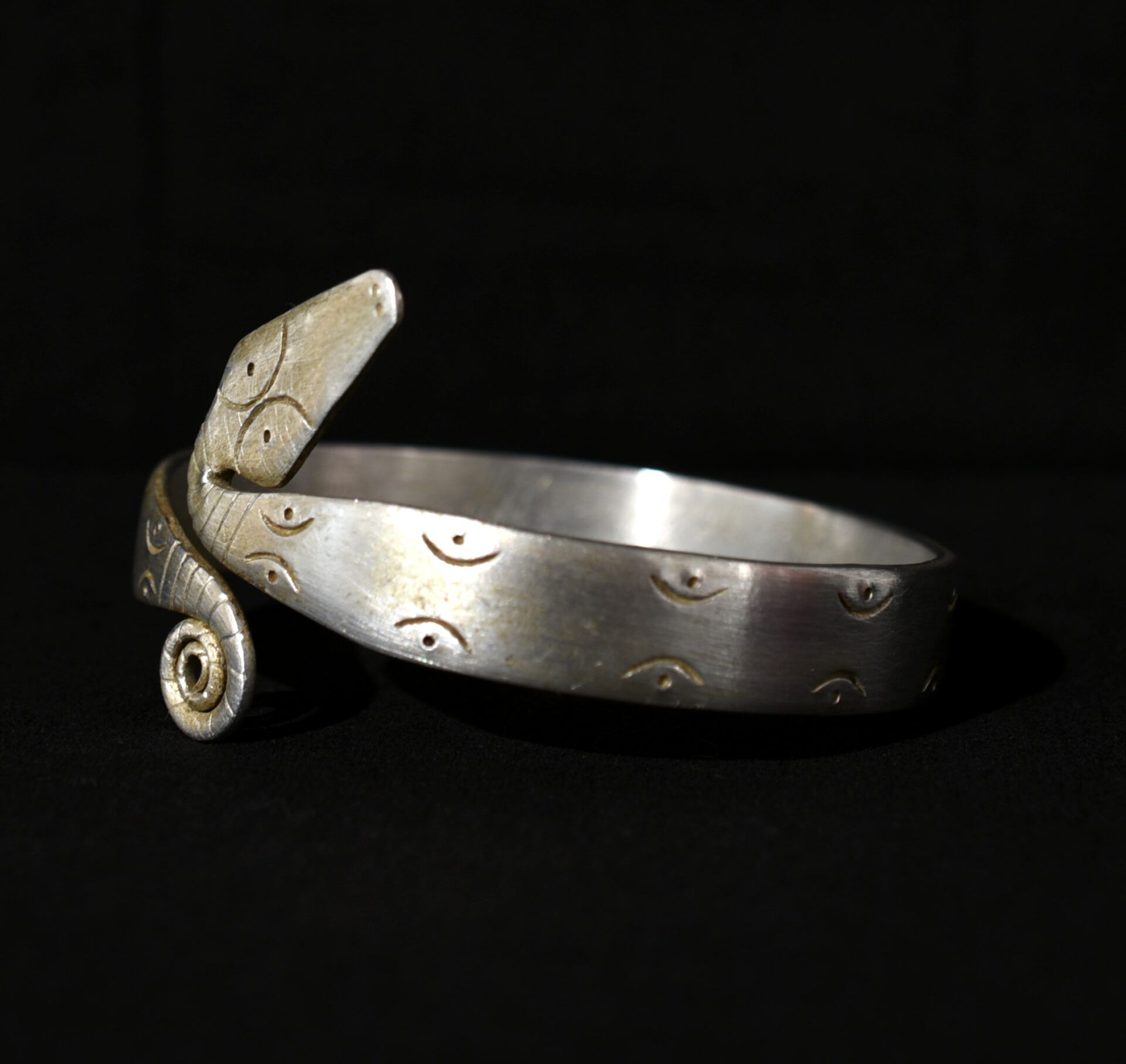 Old Ritual Armlet – Fon Tribe – Benin
