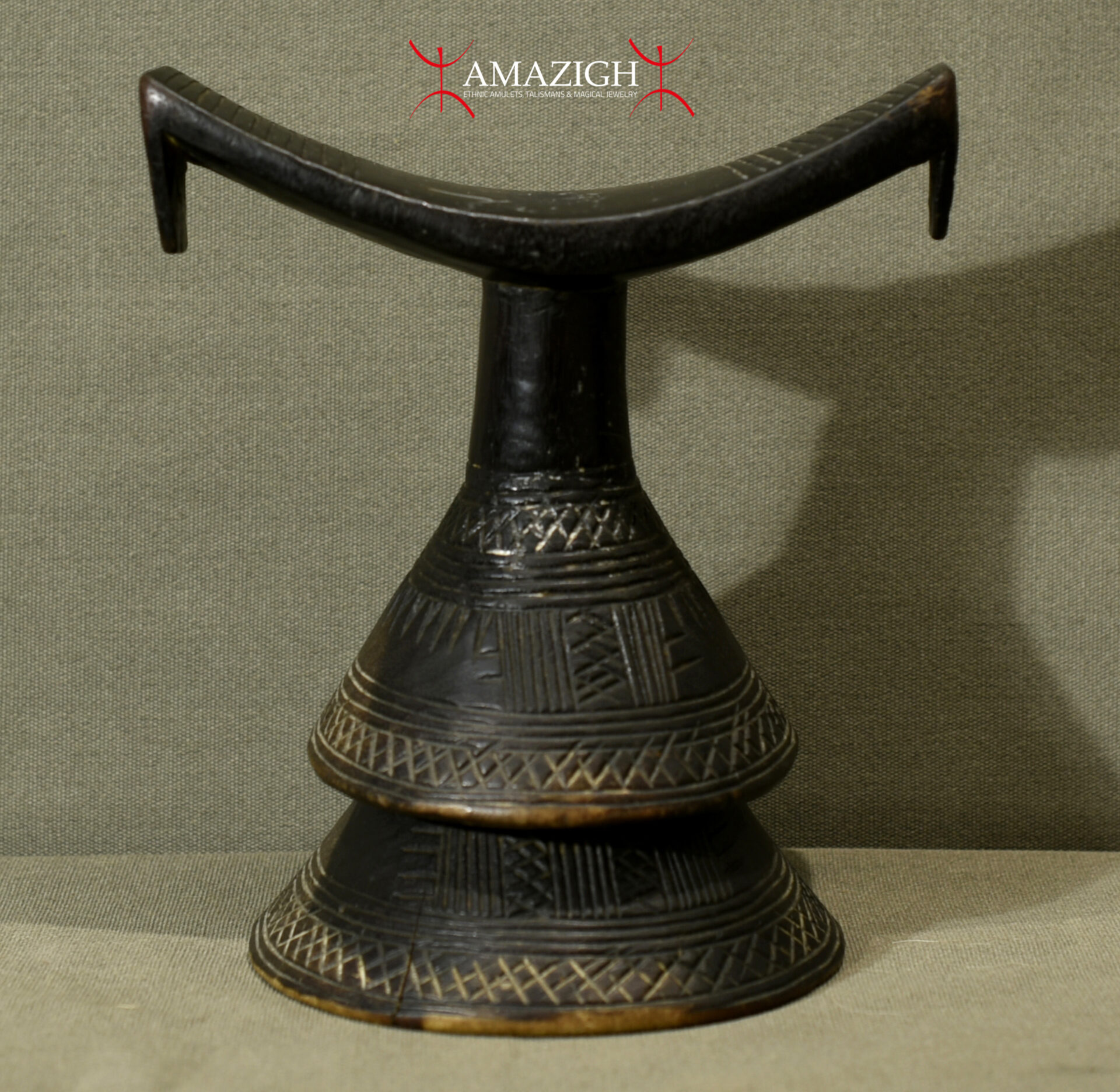 Old Fine Arsi Headrest – Ethiopia