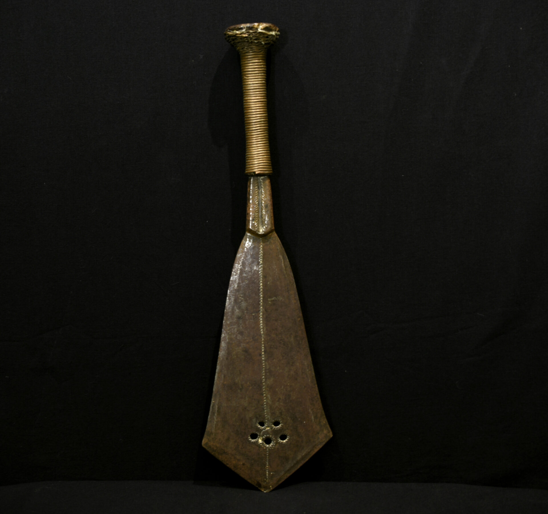 Antique Yakoma Knife – DR Congo – Former Belgian Collection