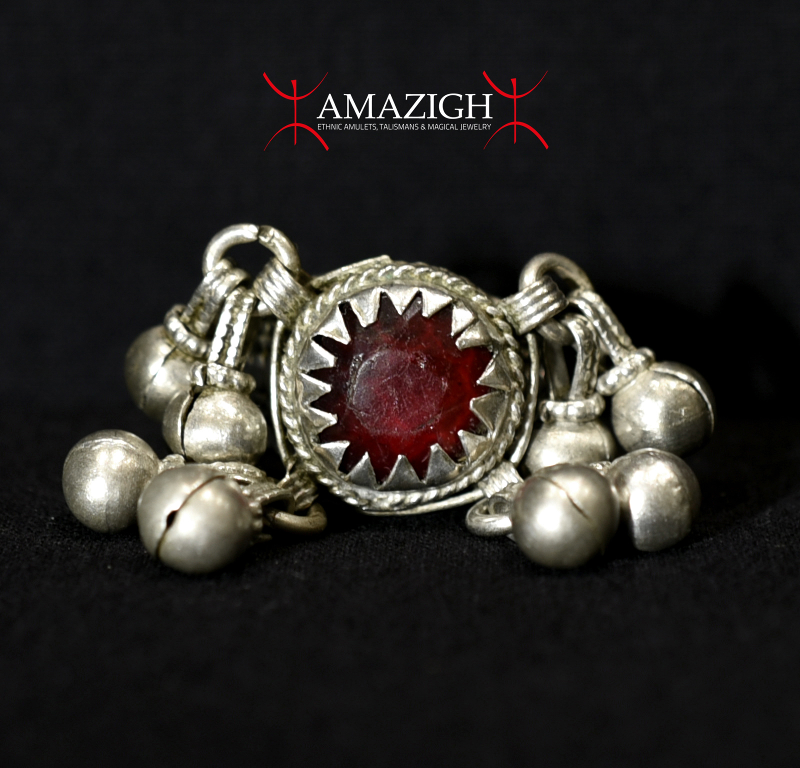Outstanding Antique Bedouin Silver Ring – Aqiq Ahamar – Saudi Arabia