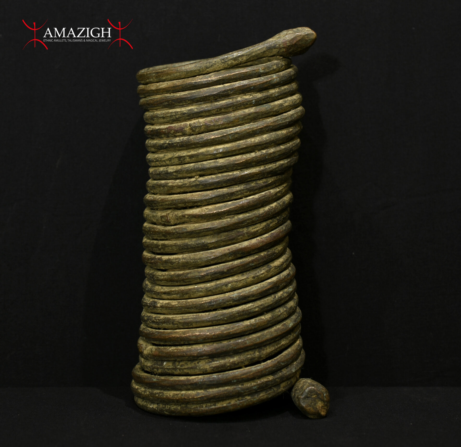 Antique Igbo Bronze Coiled Manilla – Nigeria – 19° century – Outstanding Piece