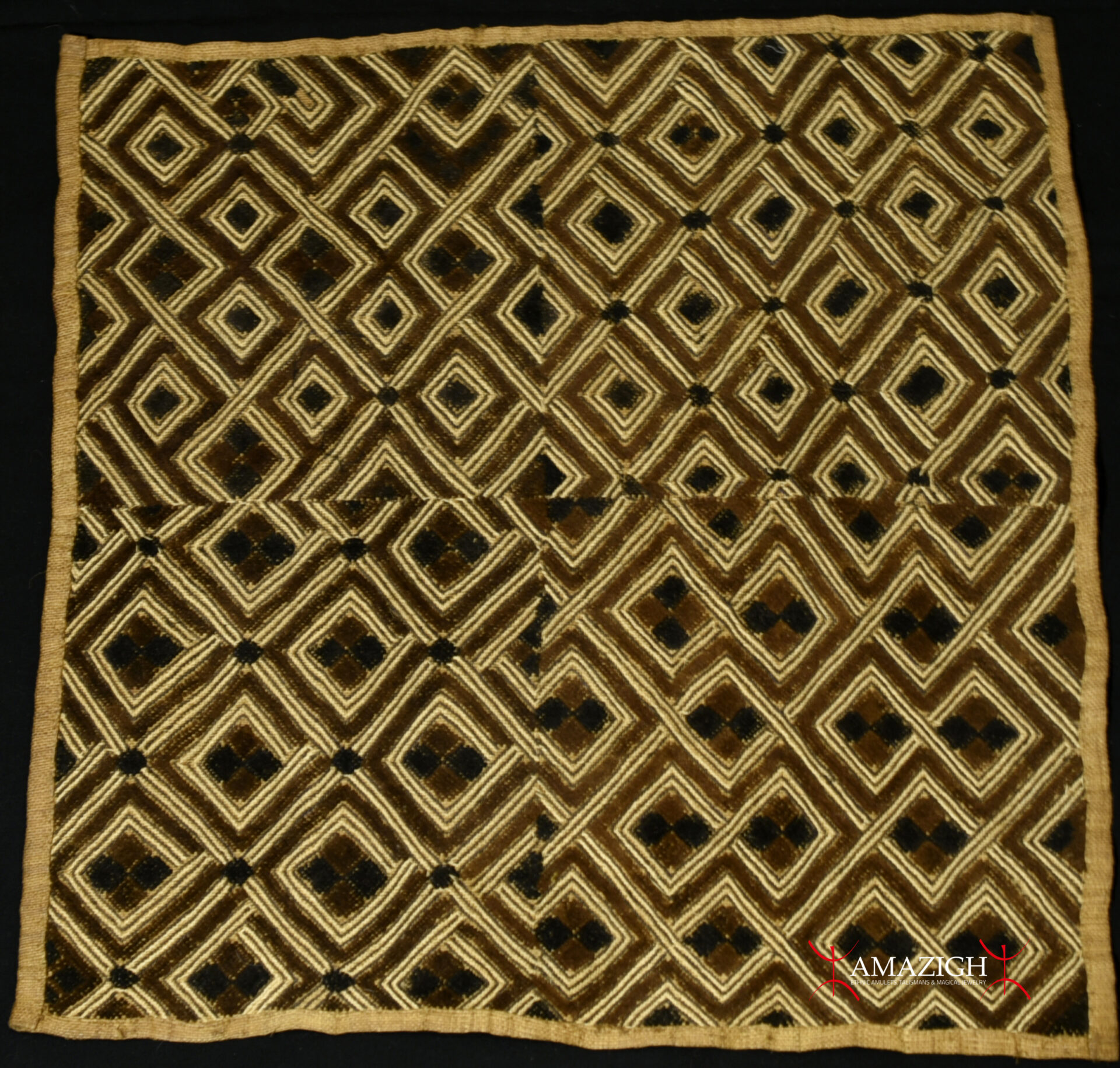 Old Fine Kuba Raffia – SHOOWA – Kasai Velvet – DR Congo