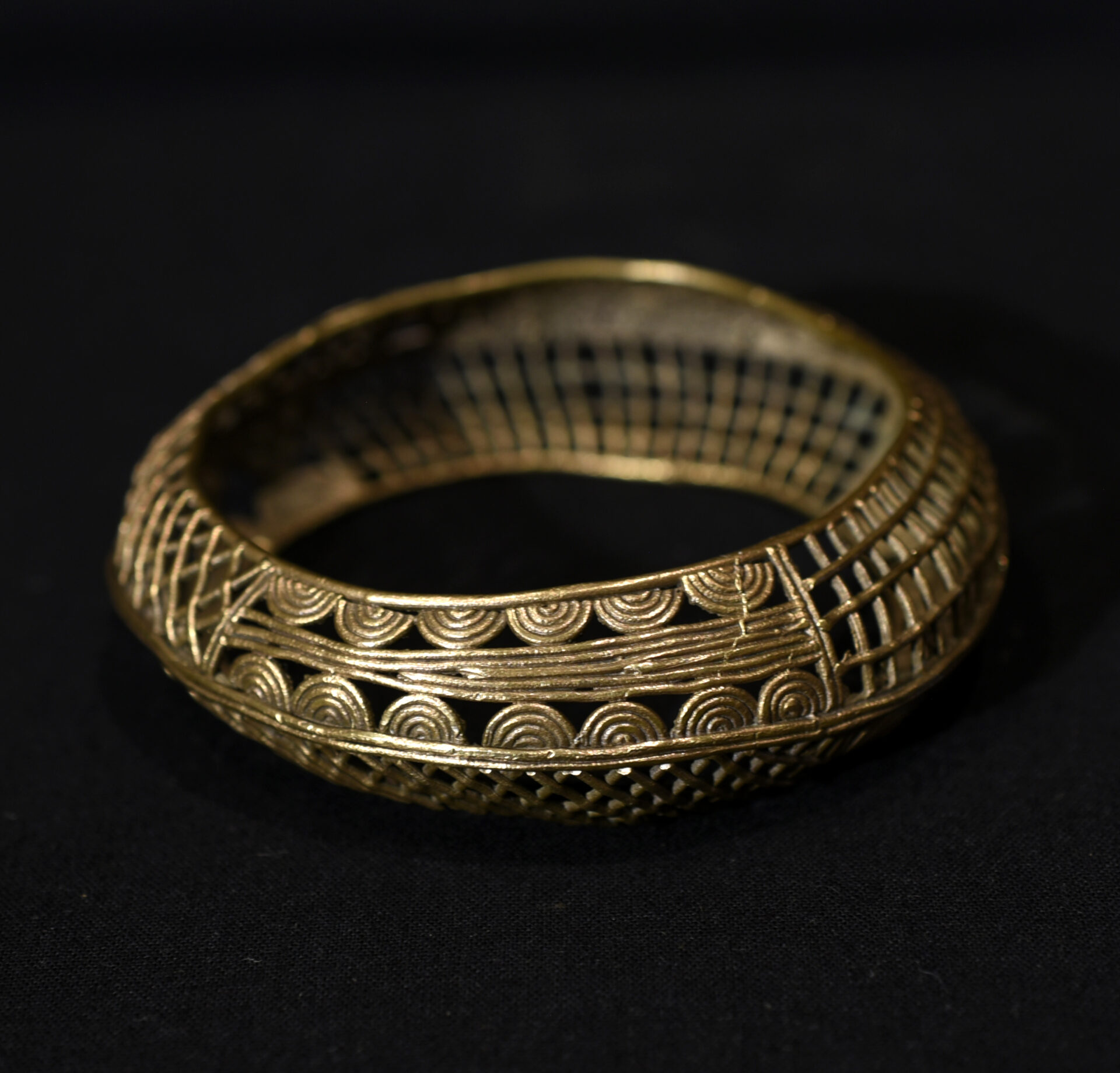 Old Beautiful Akan Bracelet – Côte d’Ivoire – Outstanding Piece