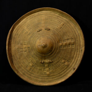 Antique Hide Somali Shield – Gãschãn – East Africa