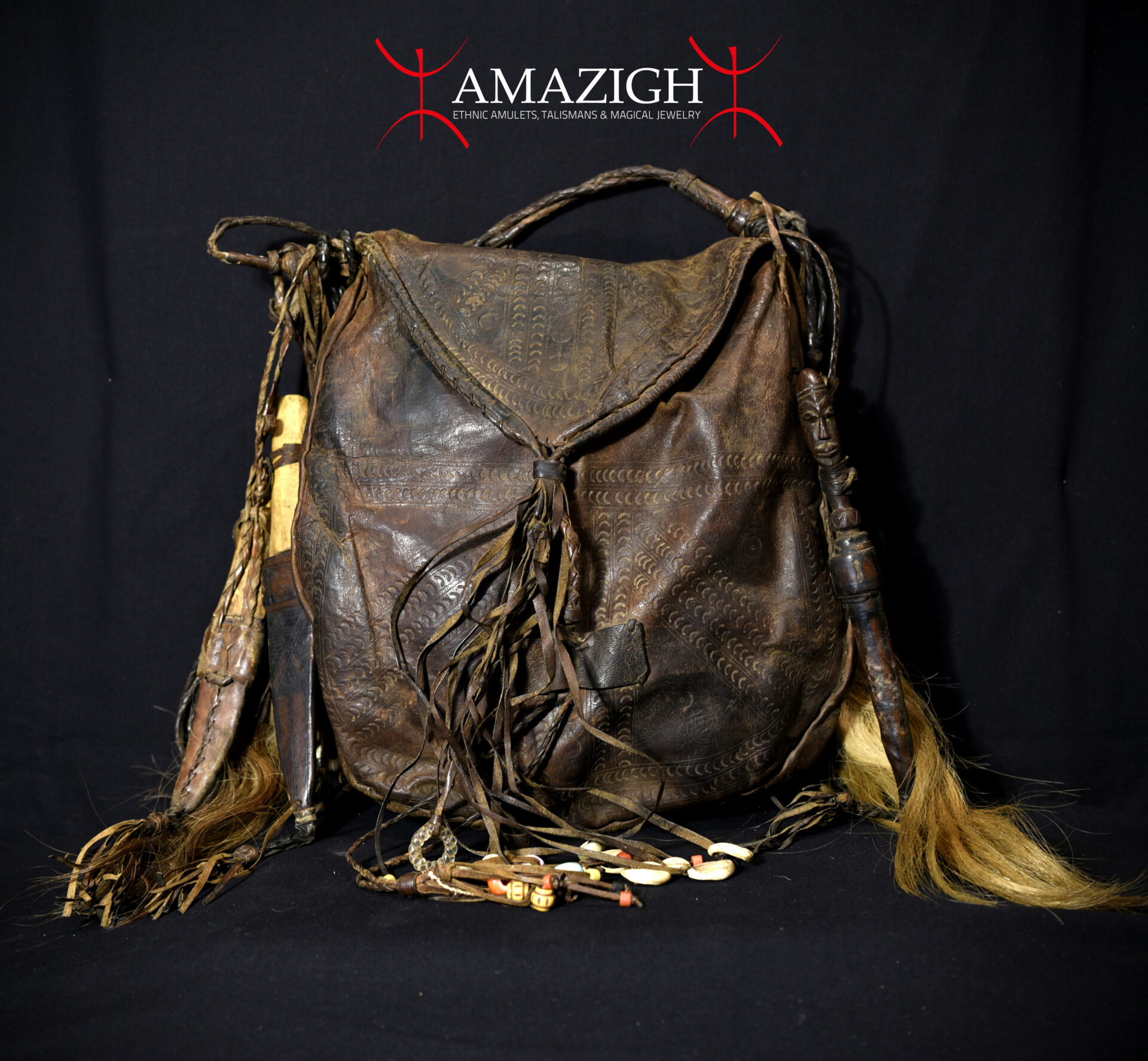 Old Bambara Leather Hunting Bag – Donso Society – Mali