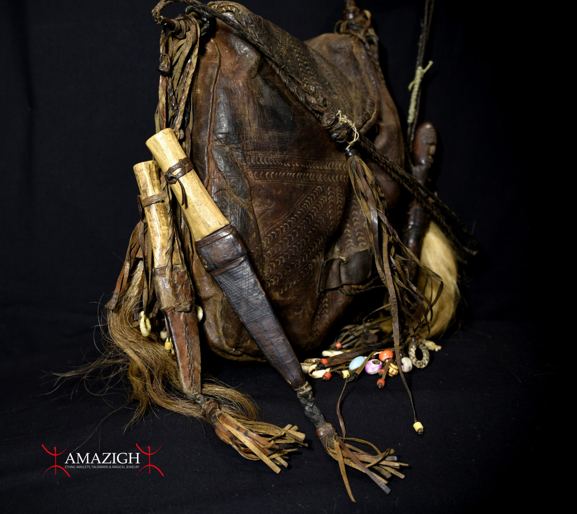 Old Bambara Leather Hunting Bag – Donso Society – Mali