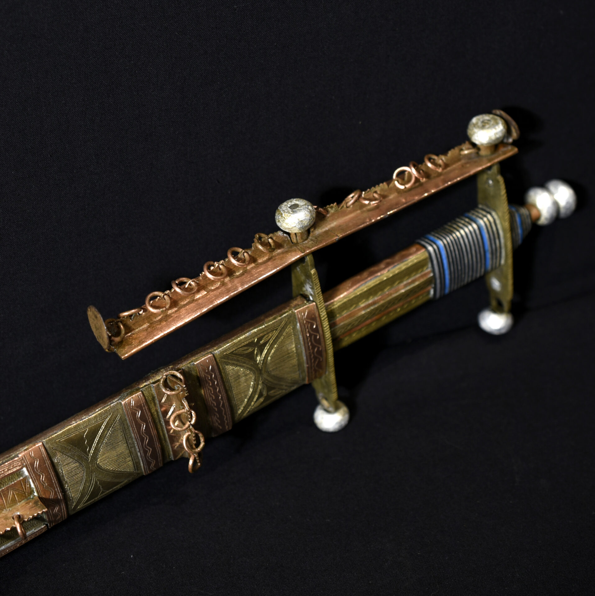 Share Outstanding Tuareg Ceremonial Sword – Takouba / Takoba – Niger – Rare Piece