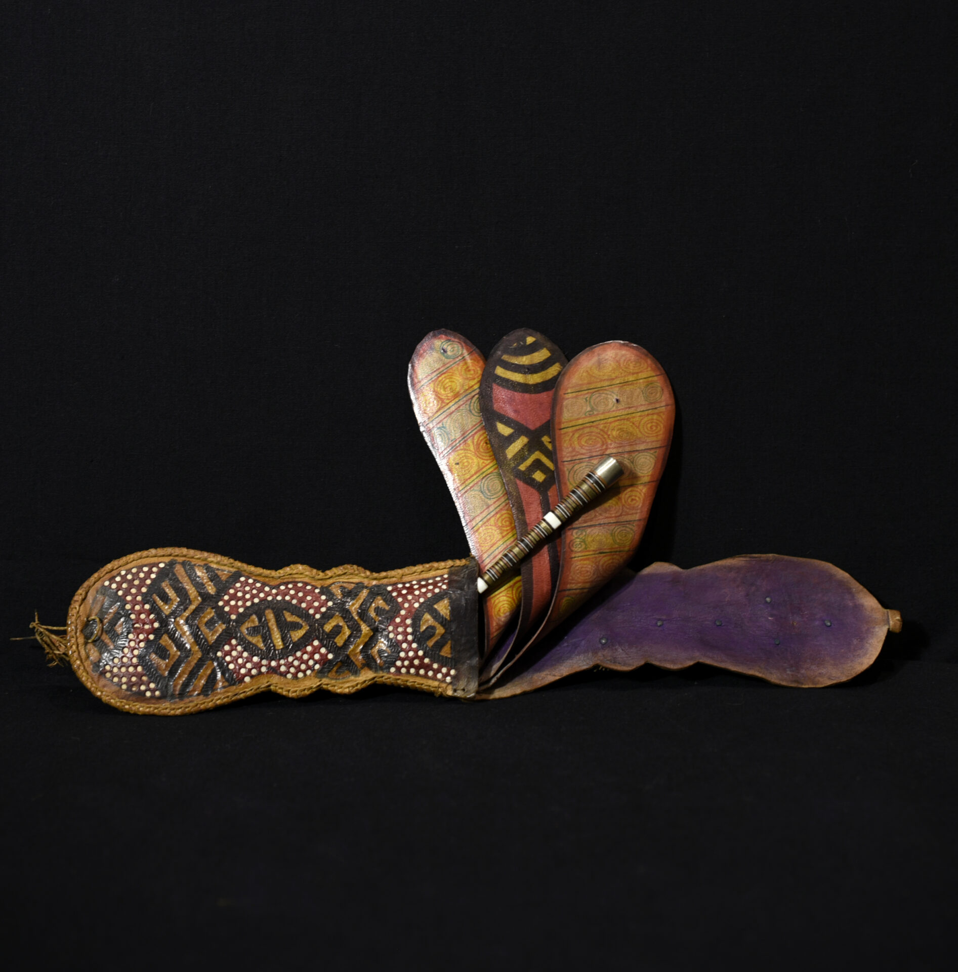 Tuareg Leather Bag and Smoking Pipe – Niger