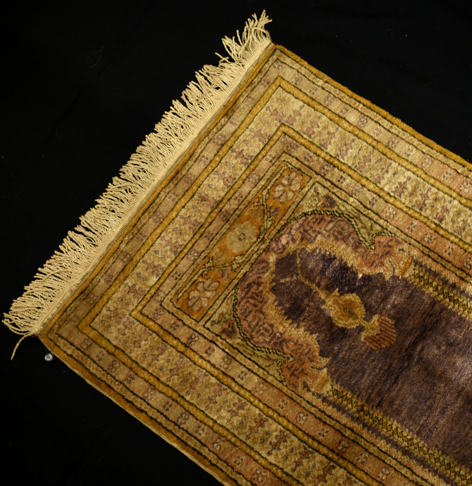 Antique Anatolian Prayer Rug – Late 19th / early 20th century – Western Anatolia