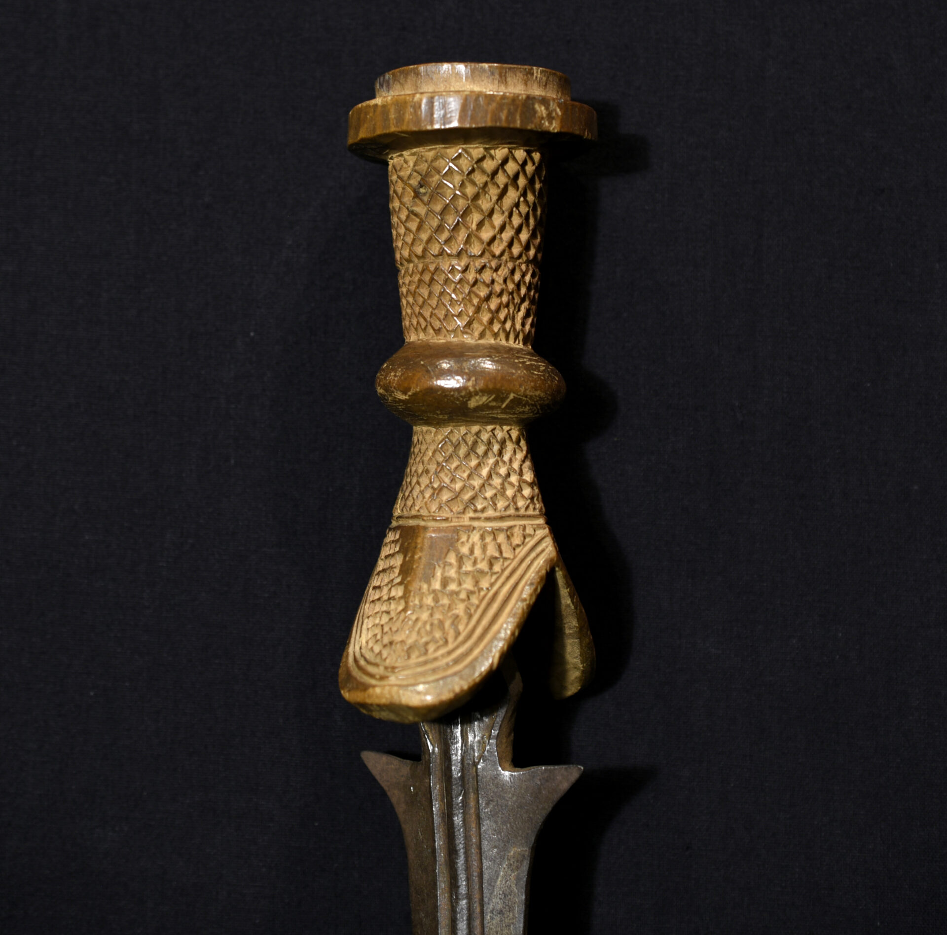 Antique Ceremonial Sword – Luba or Luba‑related – Central DR Congo