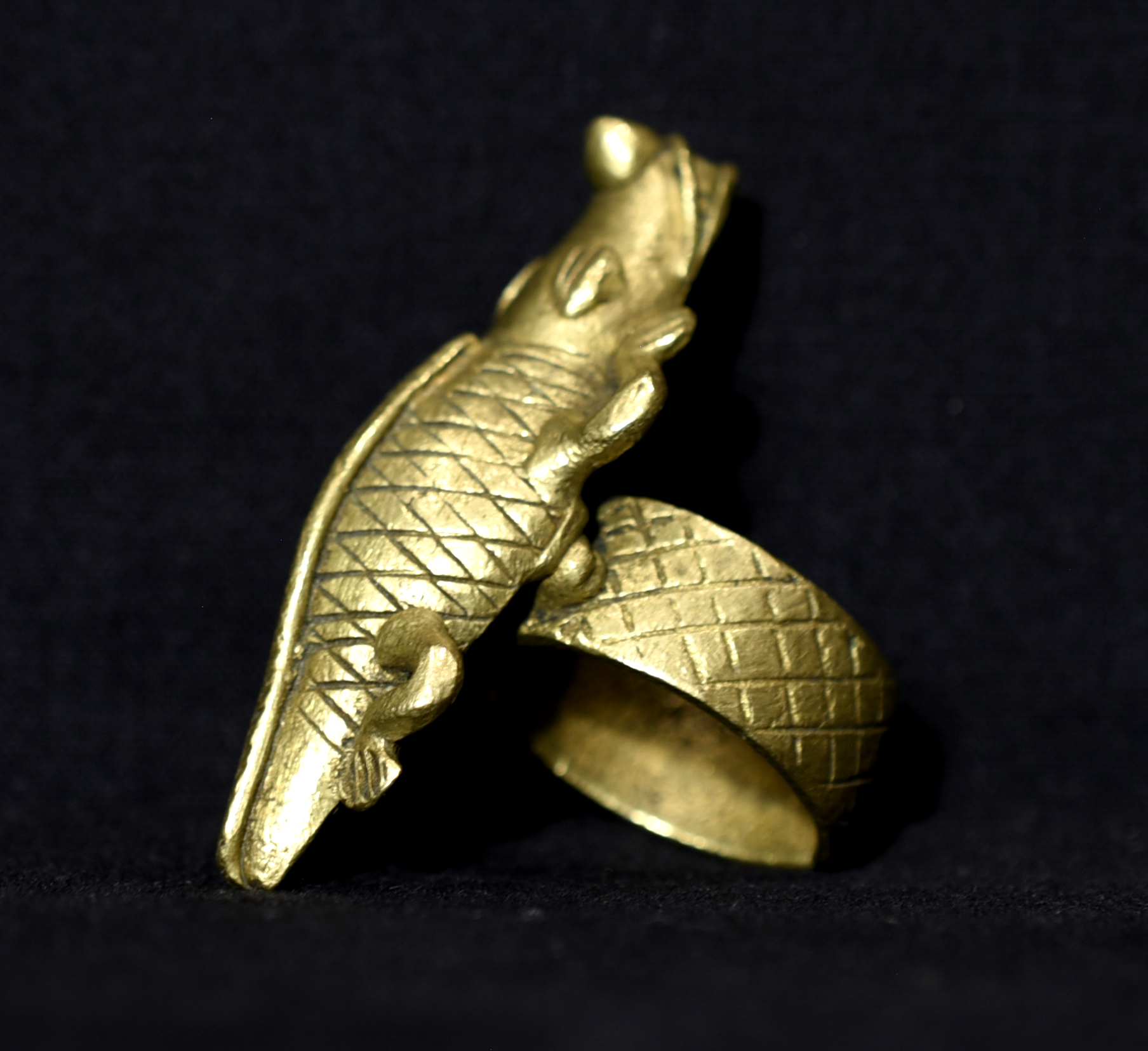 Beautiful Ashanti (Asante) Ring – Crocodile – Ghana