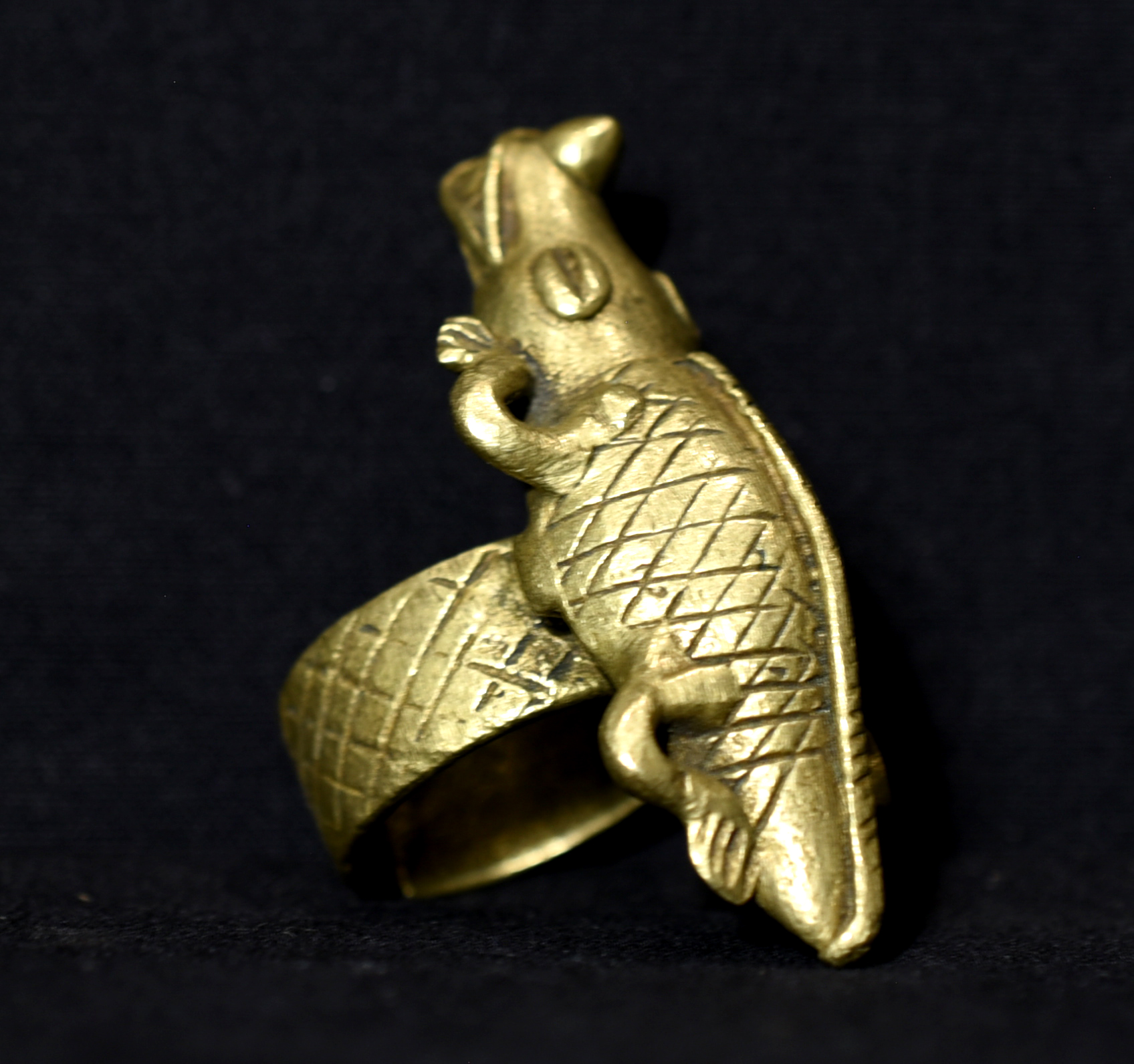 Beautiful Ashanti (Asante) Ring – Crocodile – Ghana