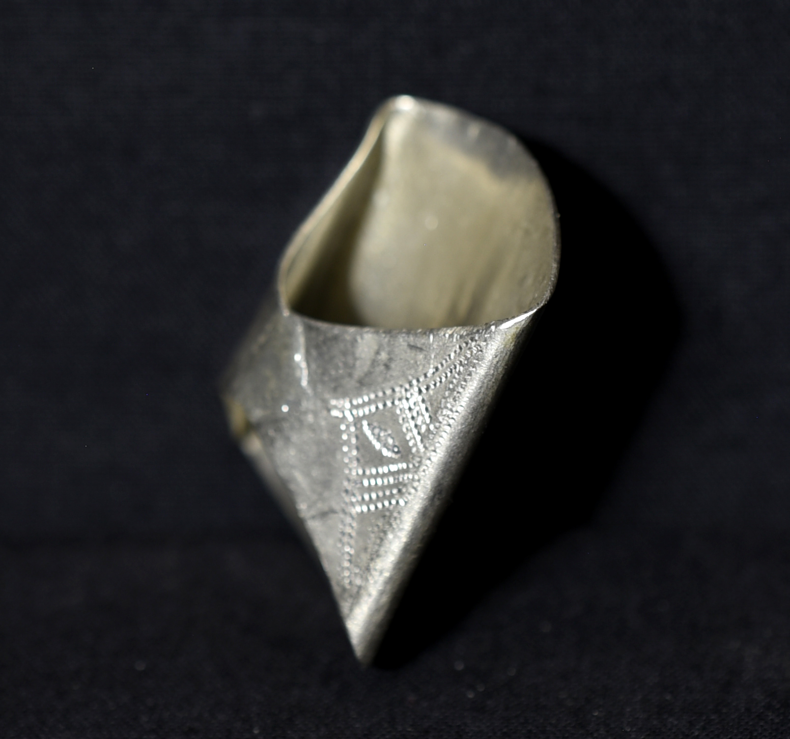 Fine Large Talismanic Berber Ring – Magic Square – Morocco