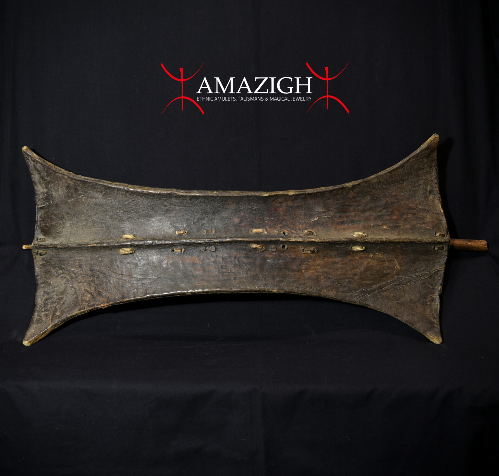 Antique Shield – Turkana – Kenya – Former German Collection – Outstanding Piece