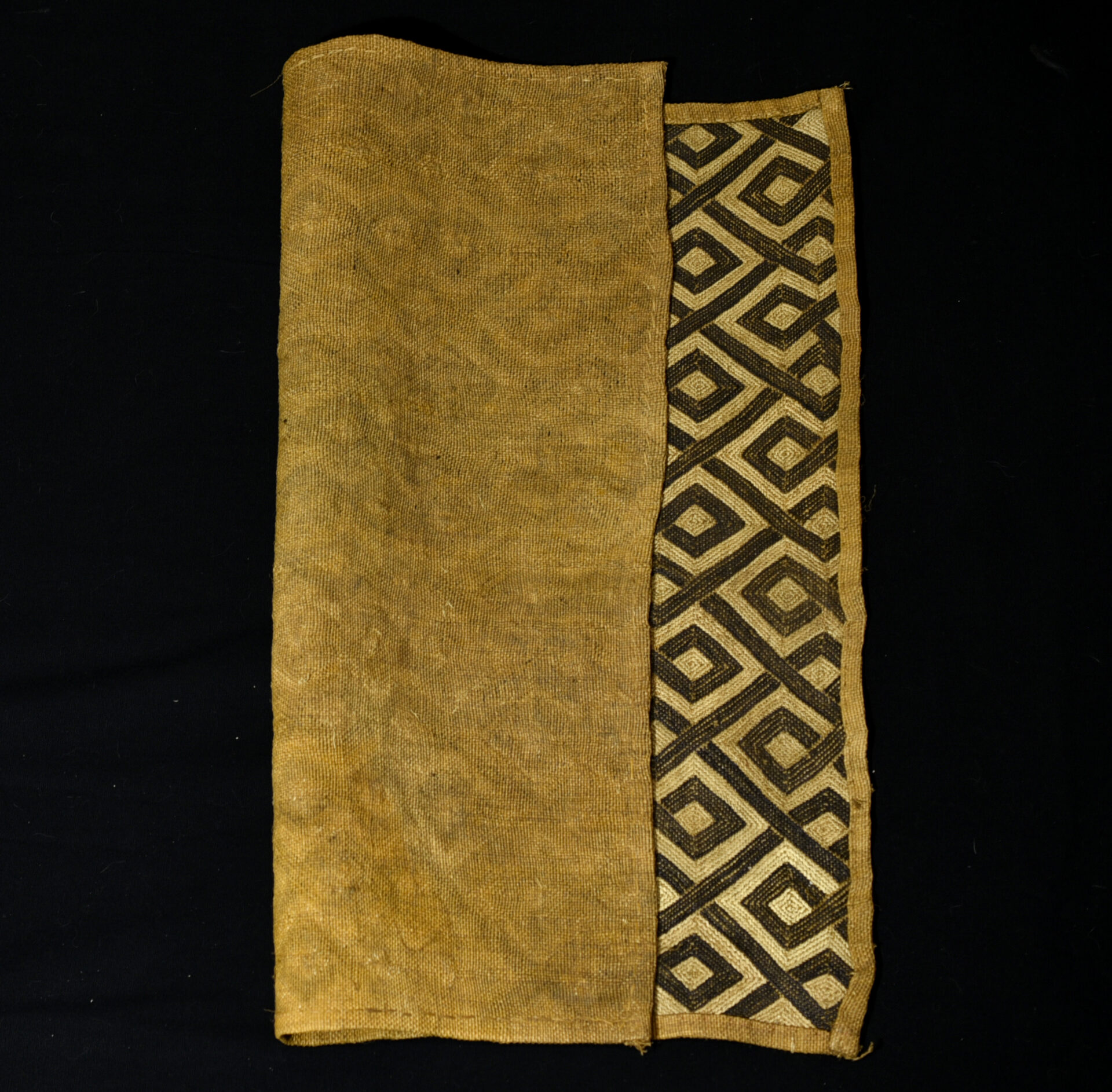 Old Fine Kuba Raffia – BUSHOONG – Kasai Velvet – DR Congo