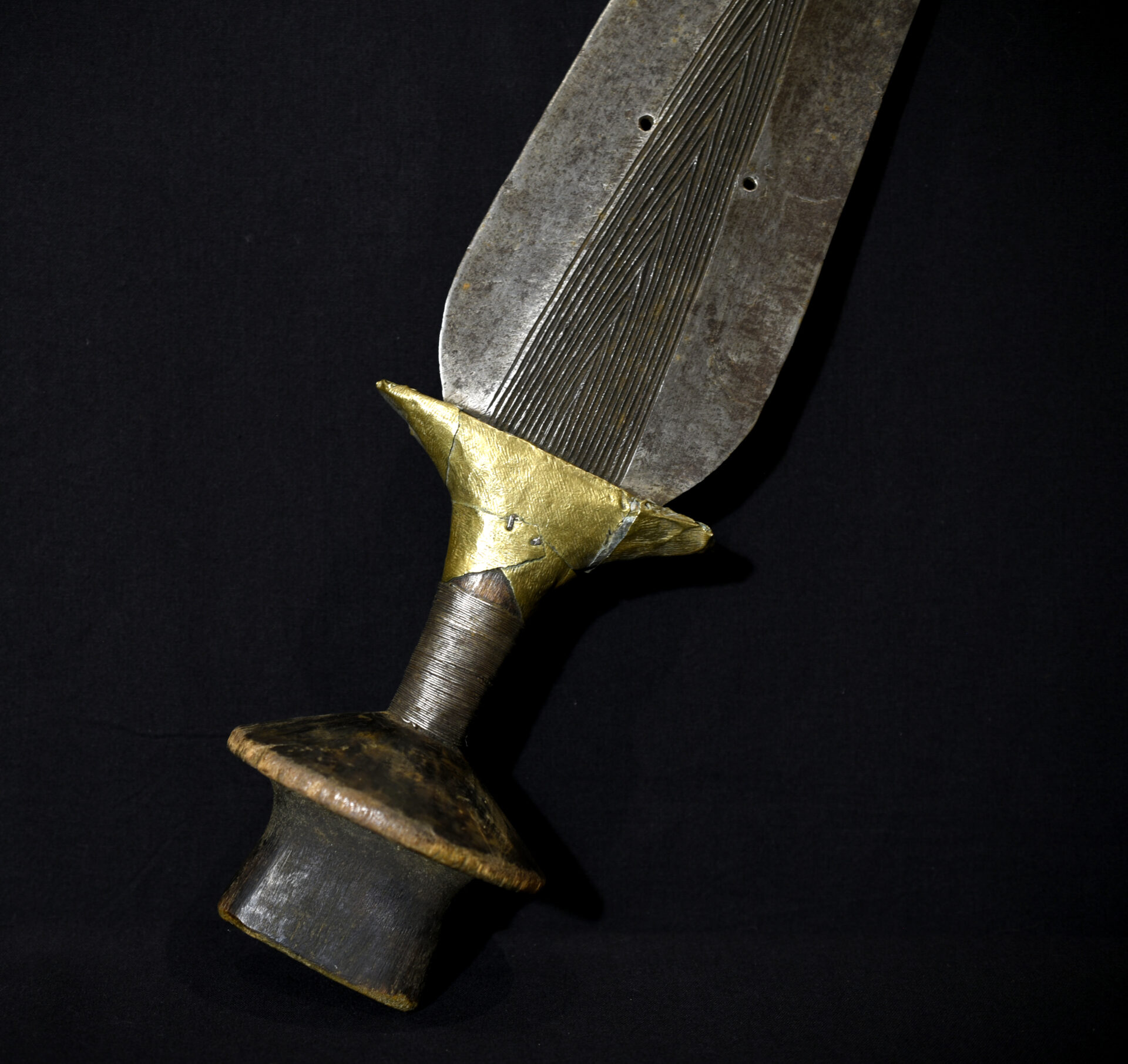 Antique Large Ceremonial Knife – Ngombe / Doko – Ubangi Region, Northern Congo