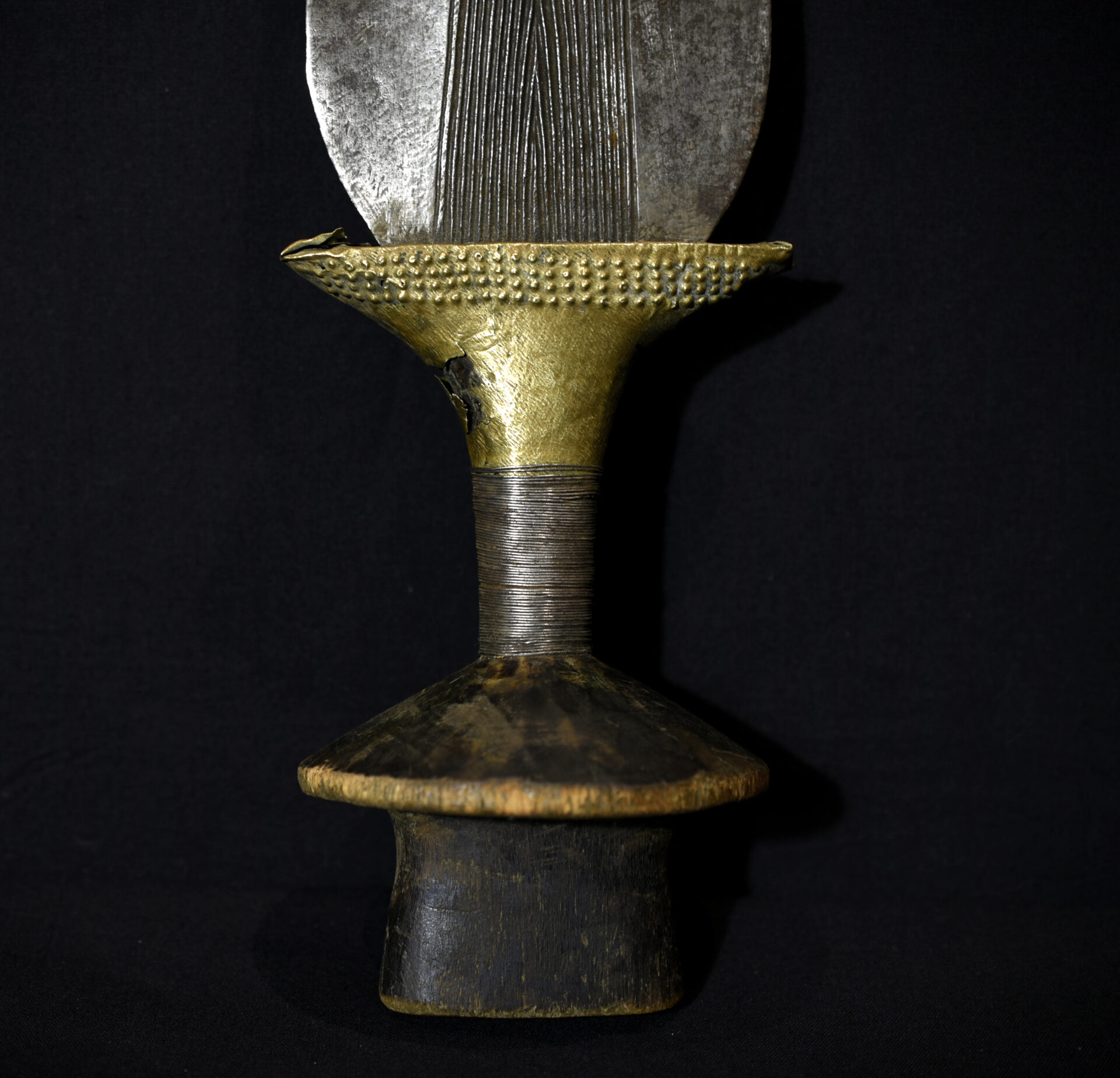 Antique Large Ceremonial Knife – Ngombe / Doko – Ubangi Region, Northern Congo