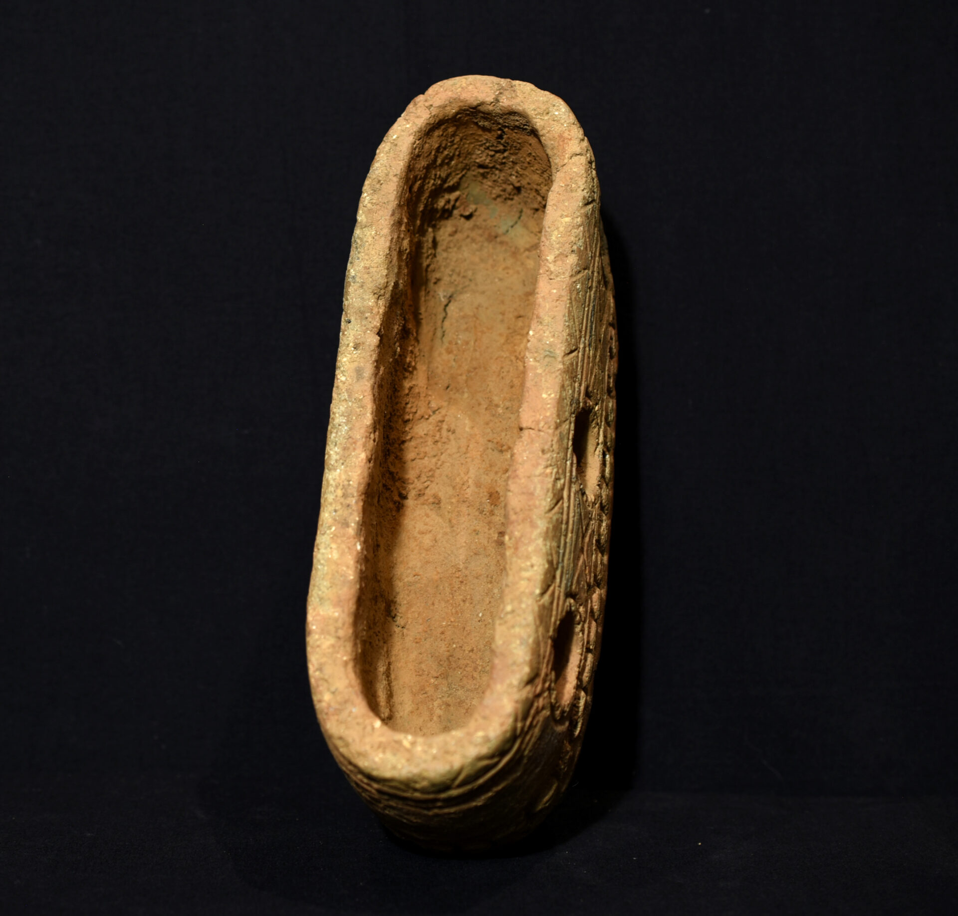 Antique Qua Terracotta Headrest – Calabar Region, Nigeria – RARE ITEM
